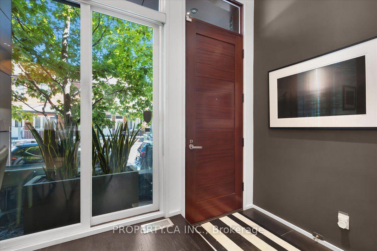 Photo 5 of 224 Manning Avenue, Toronto, Trinity-Bellwoods — HOMEH