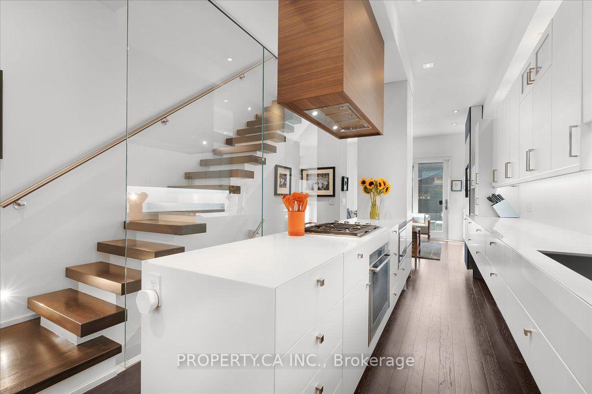Photo 8 of 224 Manning Avenue, Toronto, Trinity-Bellwoods — HOMEH