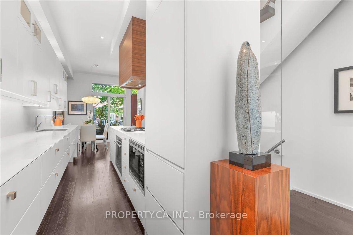 Photo 10 of 224 Manning Avenue, Toronto, Trinity-Bellwoods — HOMEH