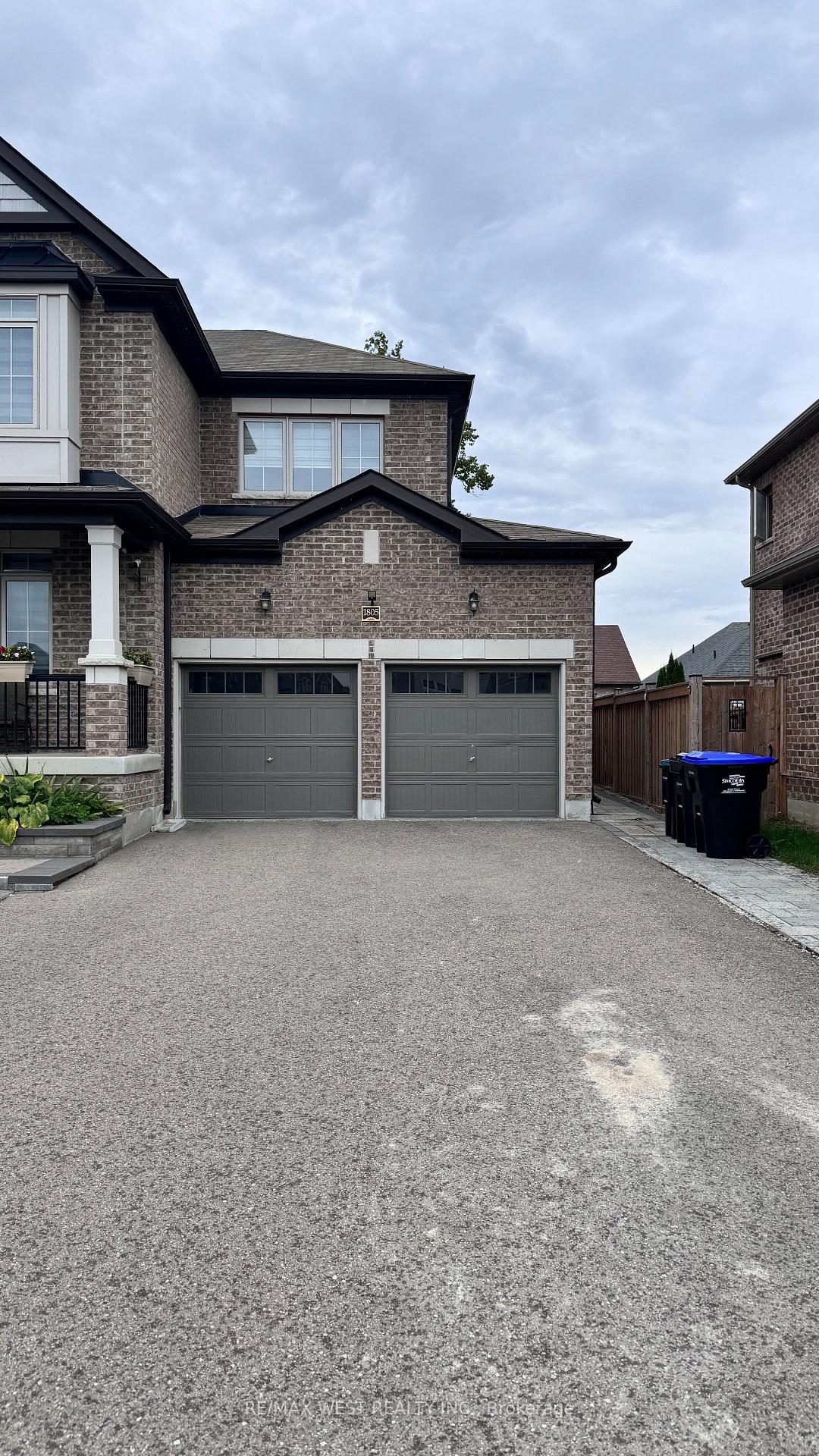 Photo 2 of 1805 Emberton Way, Innisfil, Alcona — HOMEH