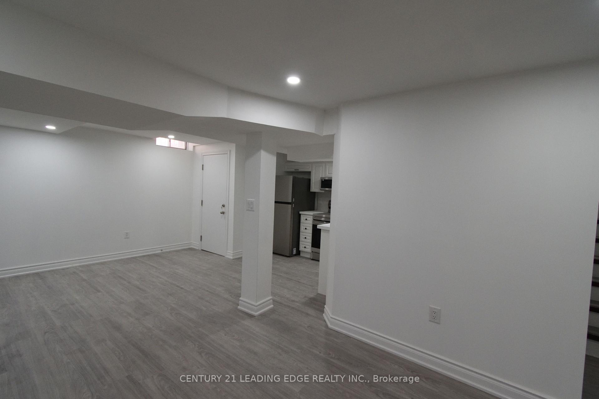 Photo 4 of Unit Bsmt, 45 Lofthouse Drive, Whitby, Rolling Acres — HOMEH