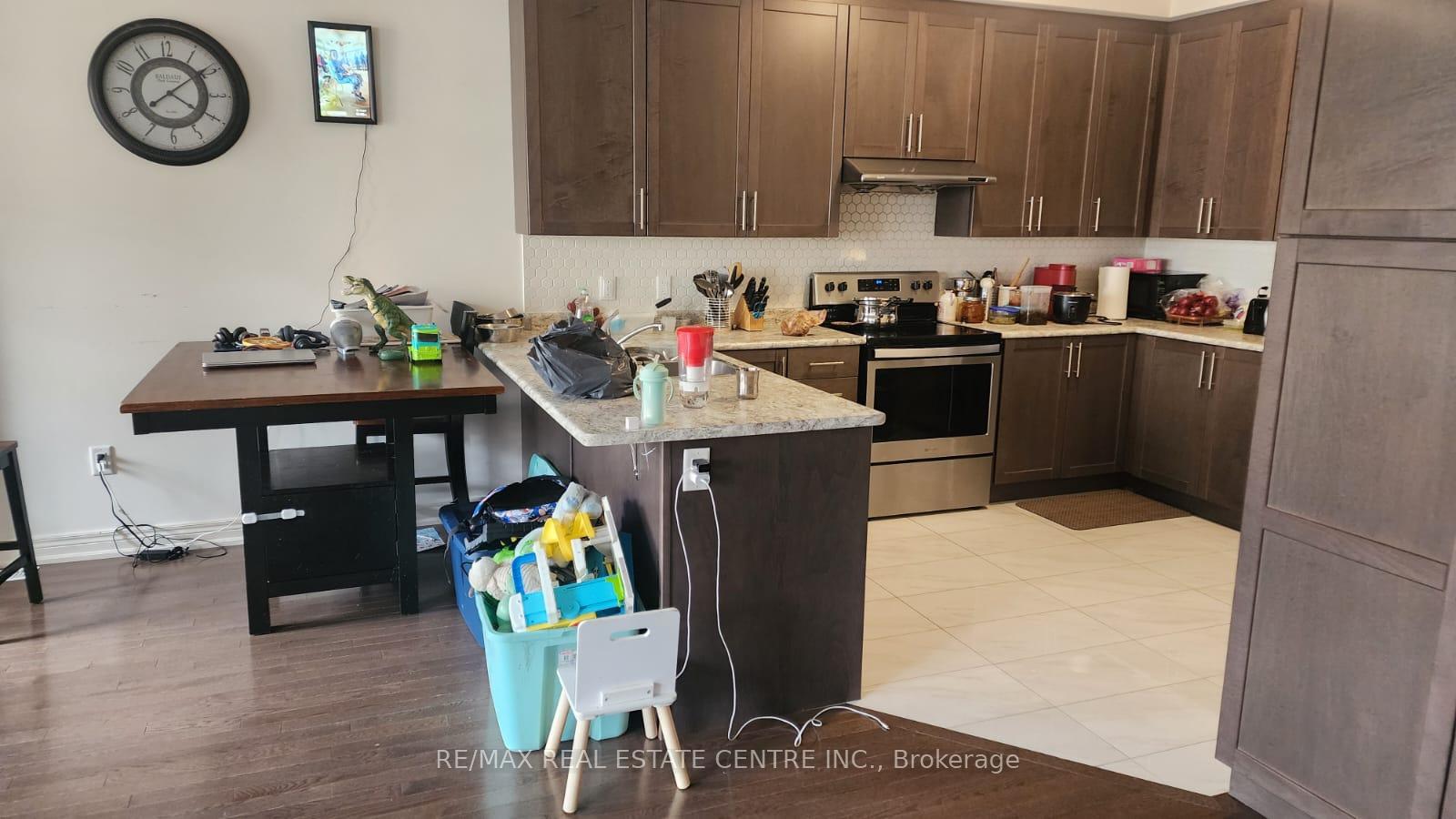 Photo 19 of 109 Fruitvale Circle, Brampton, Northwest Brampton — HOMEH