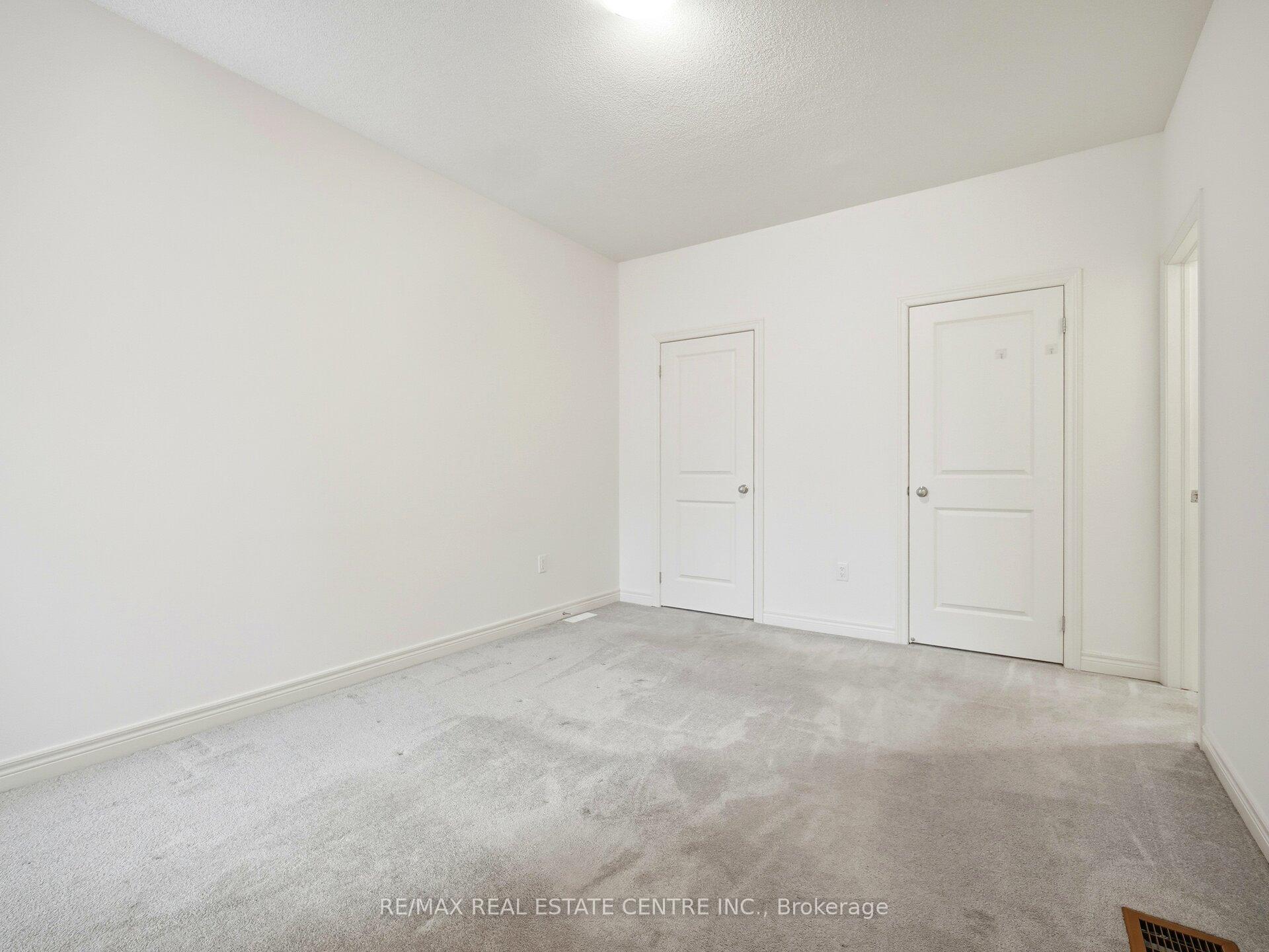 Photo 26 of 109 Fruitvale Circle, Brampton, Northwest Brampton — HOMEH