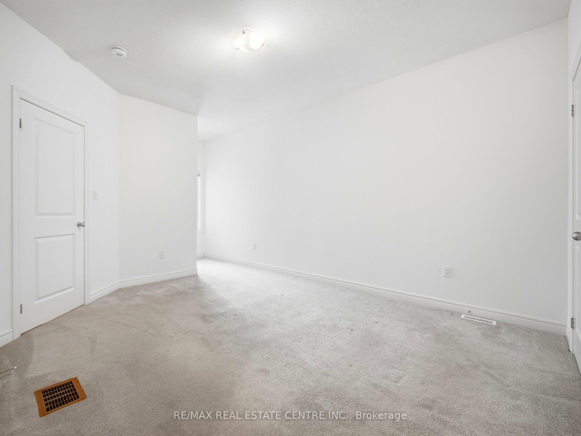 Photo 29 of 109 Fruitvale Circle, Brampton, Northwest Brampton — HOMEH