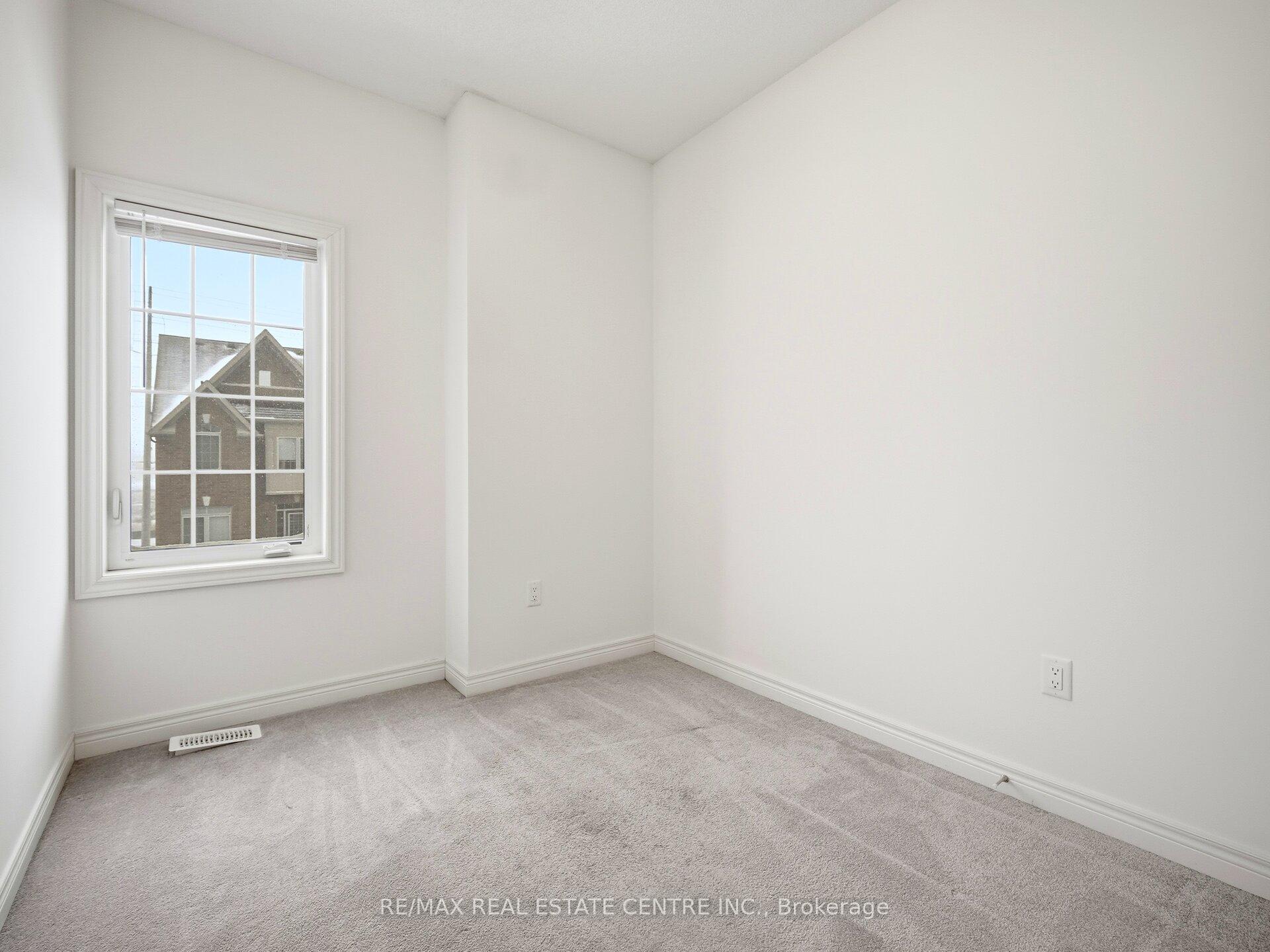 Photo 35 of 109 Fruitvale Circle, Brampton, Northwest Brampton — HOMEH