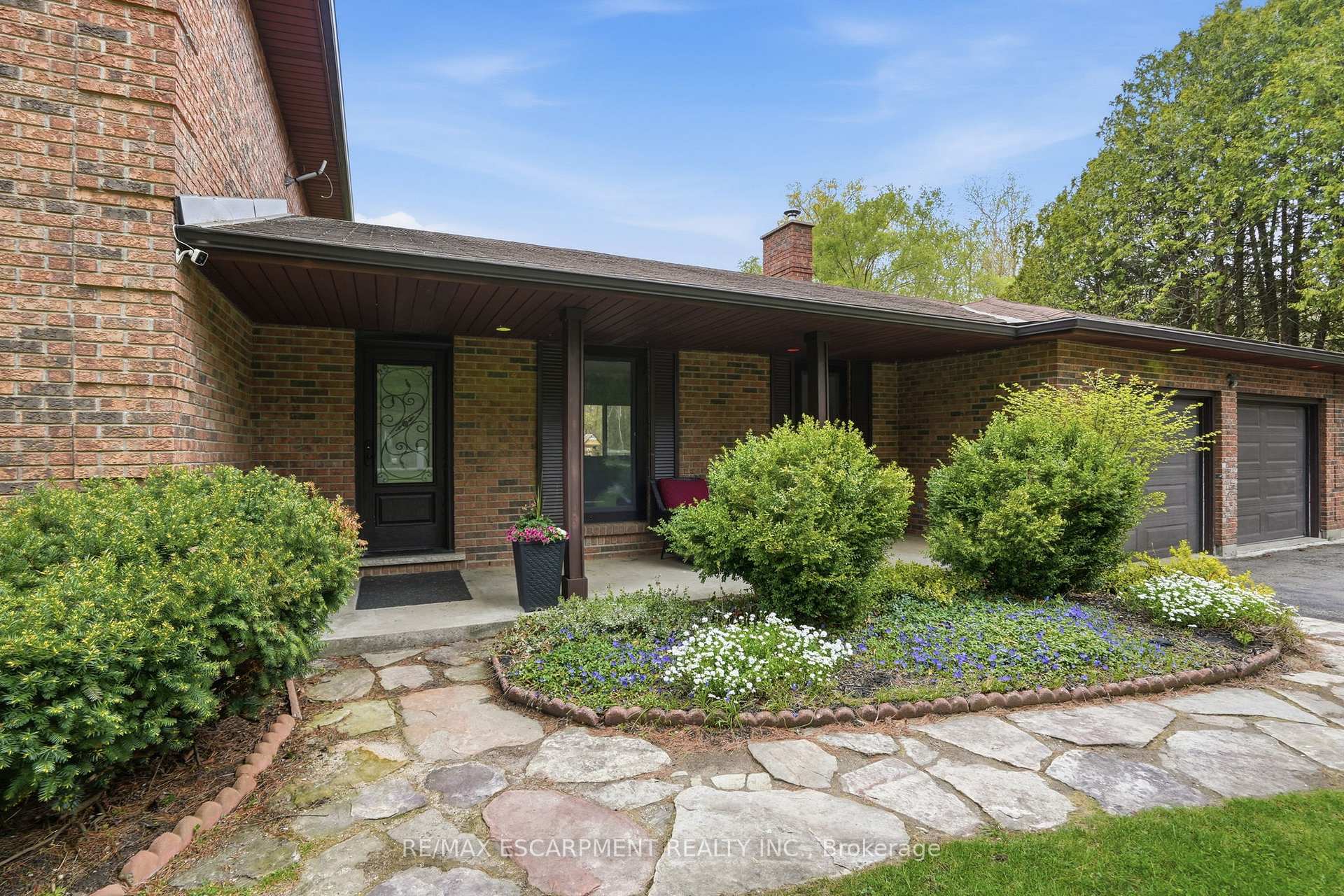 Photo 5 of 3918 Maddaugh Road, Puslinch, Crieff/Aikensville/Killean — HOMEH