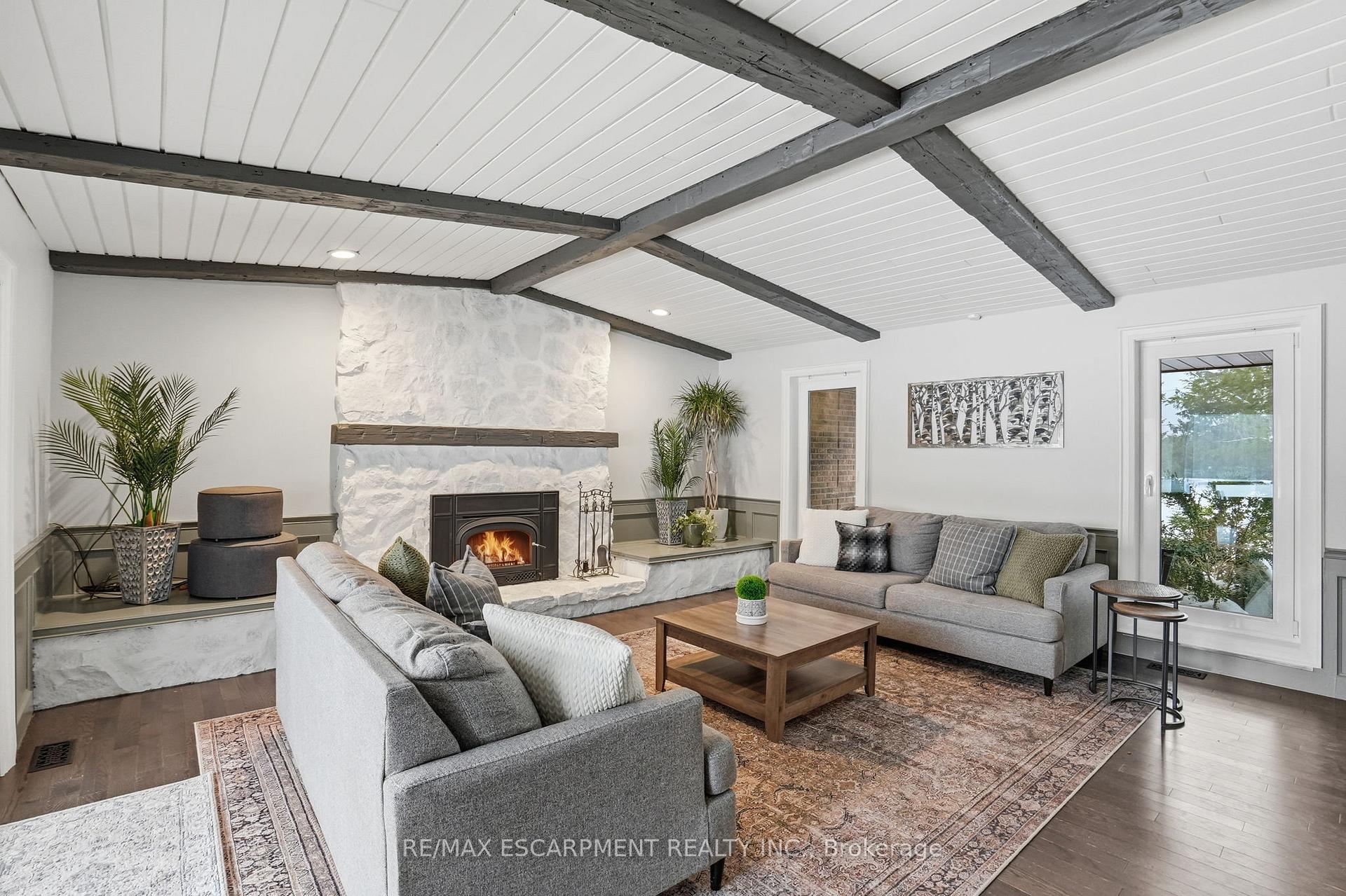 Photo 9 of 3918 Maddaugh Road, Puslinch, Crieff/Aikensville/Killean — HOMEH
