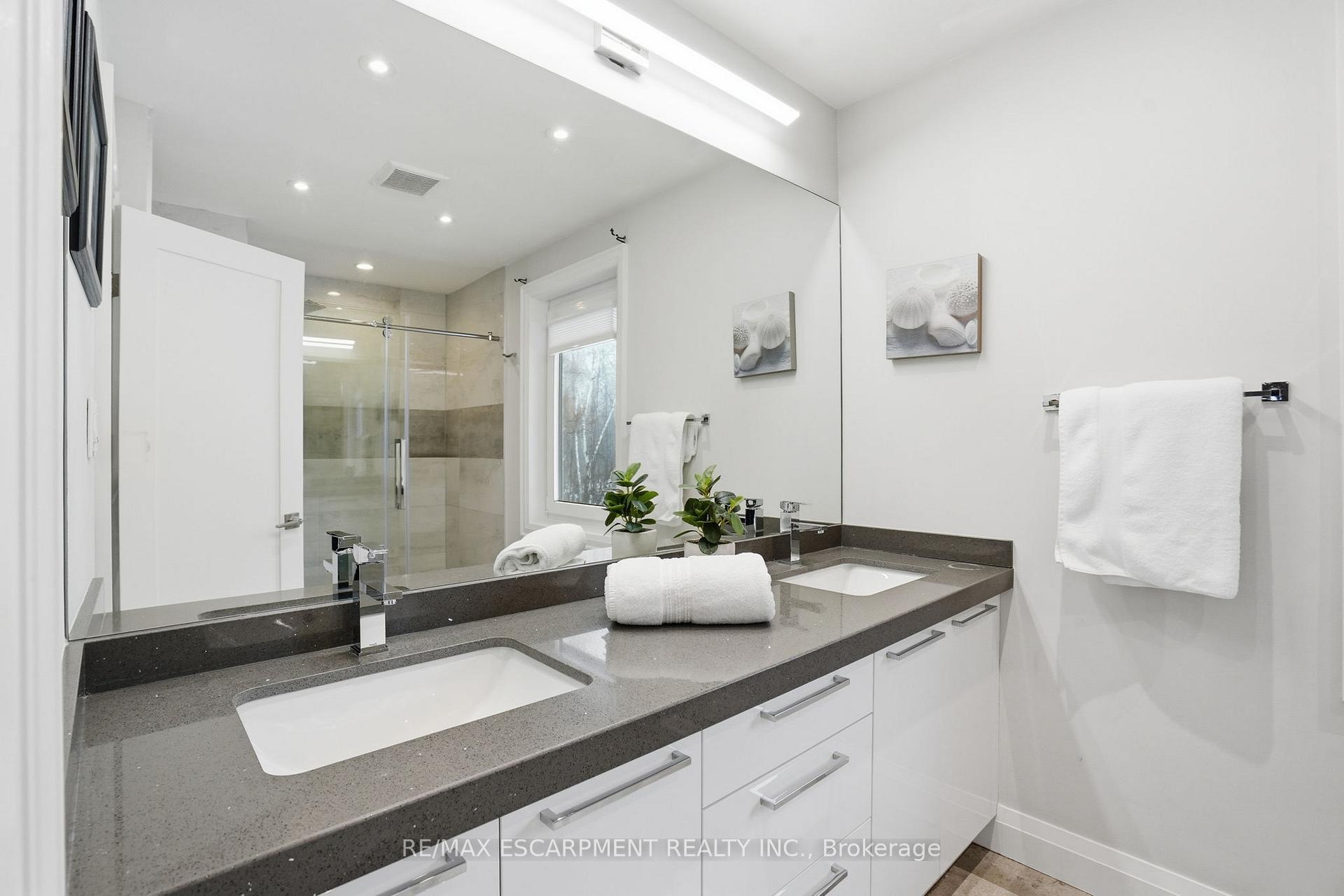 Photo 35 of 3918 Maddaugh Road, Puslinch, Crieff/Aikensville/Killean — HOMEH