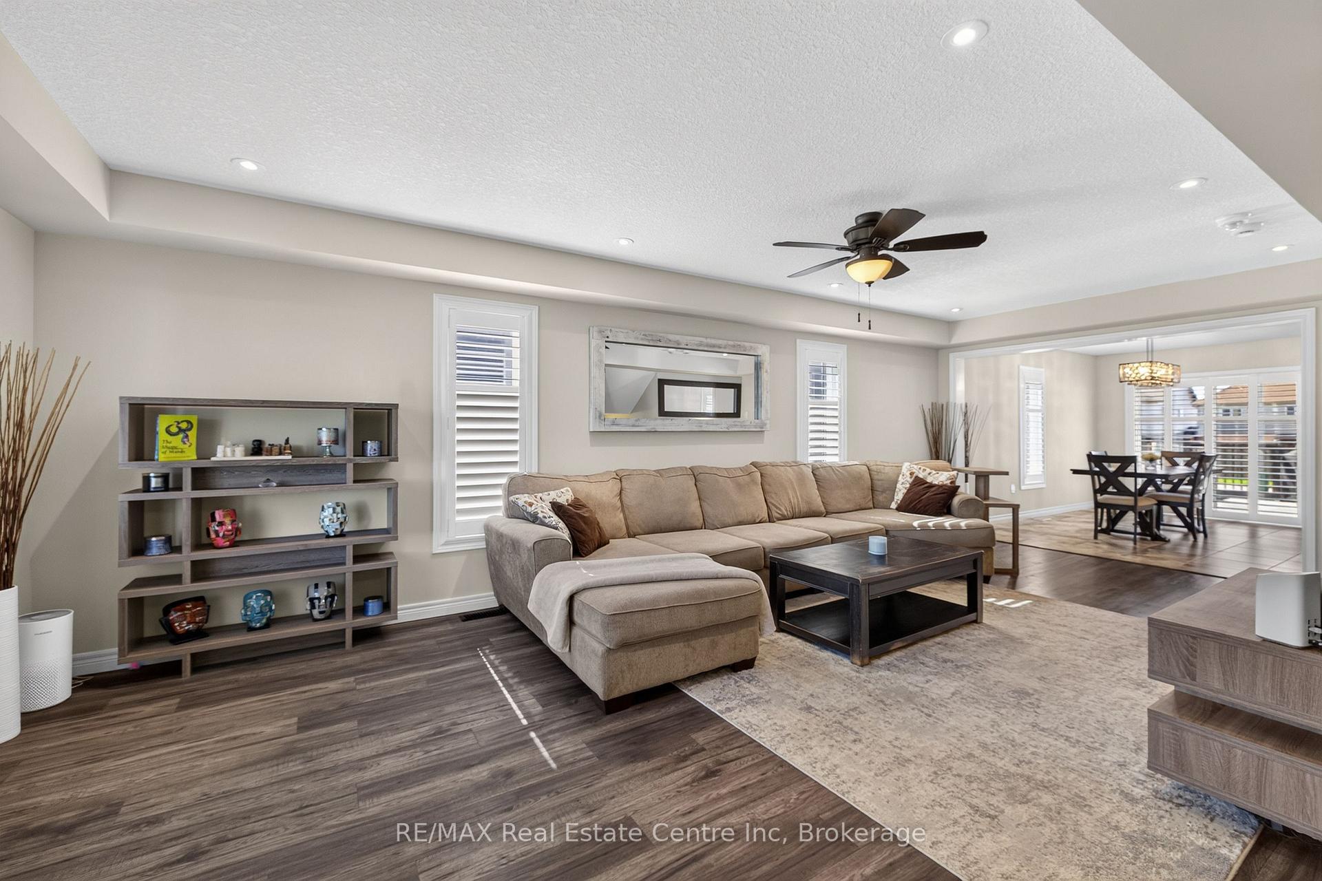 Photo 9 of 694 Victoria Road N, Guelph, Victoria North — HOMEH
