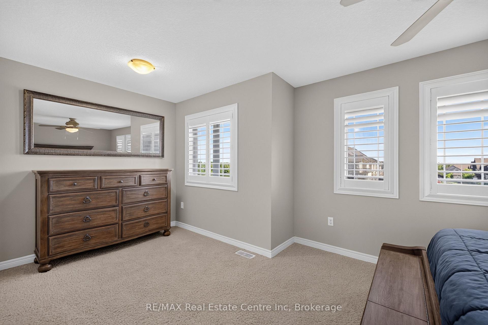 Photo 22 of 694 Victoria Road N, Guelph, Victoria North — HOMEH