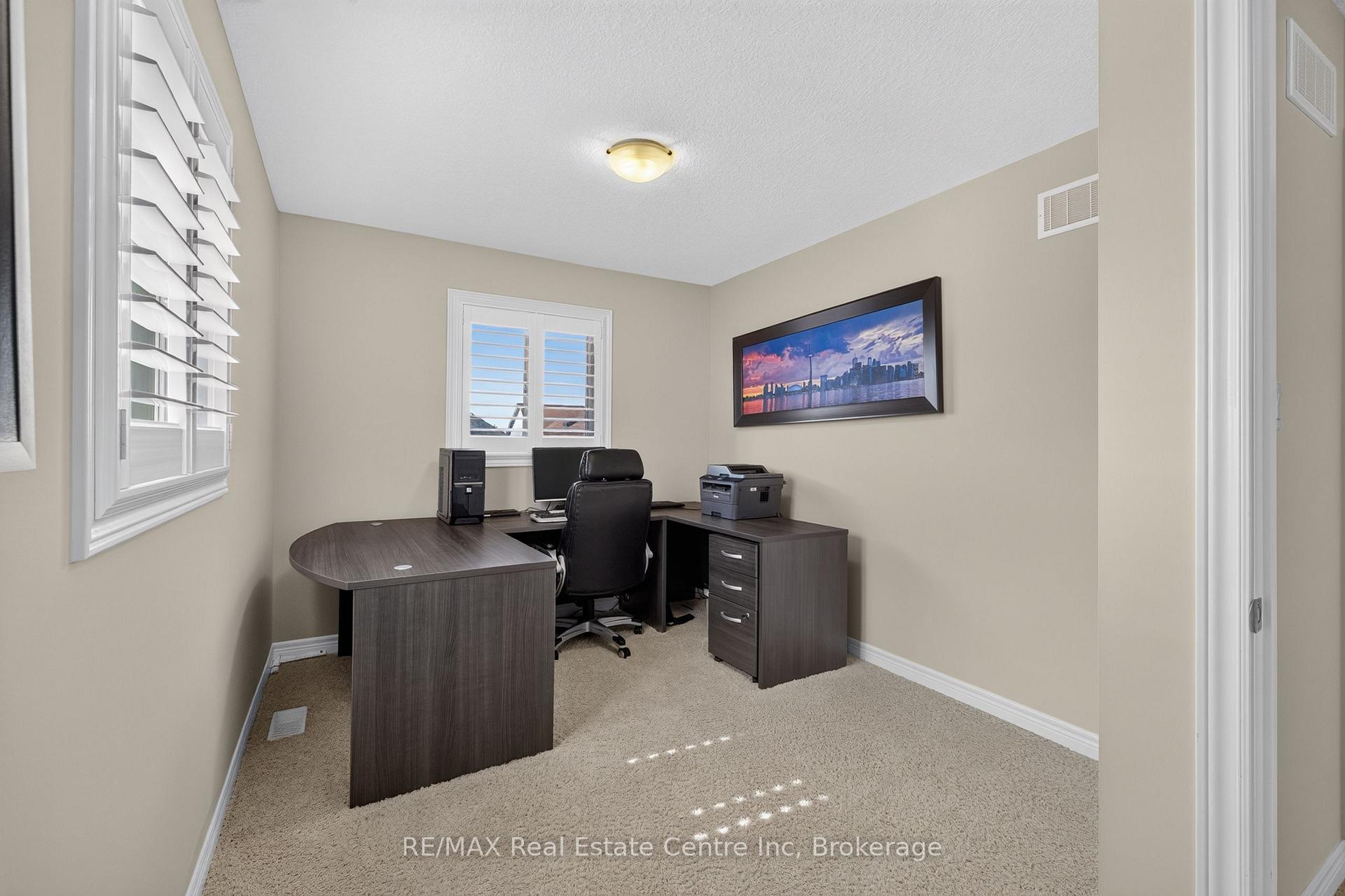 Photo 26 of 694 Victoria Road N, Guelph, Victoria North — HOMEH