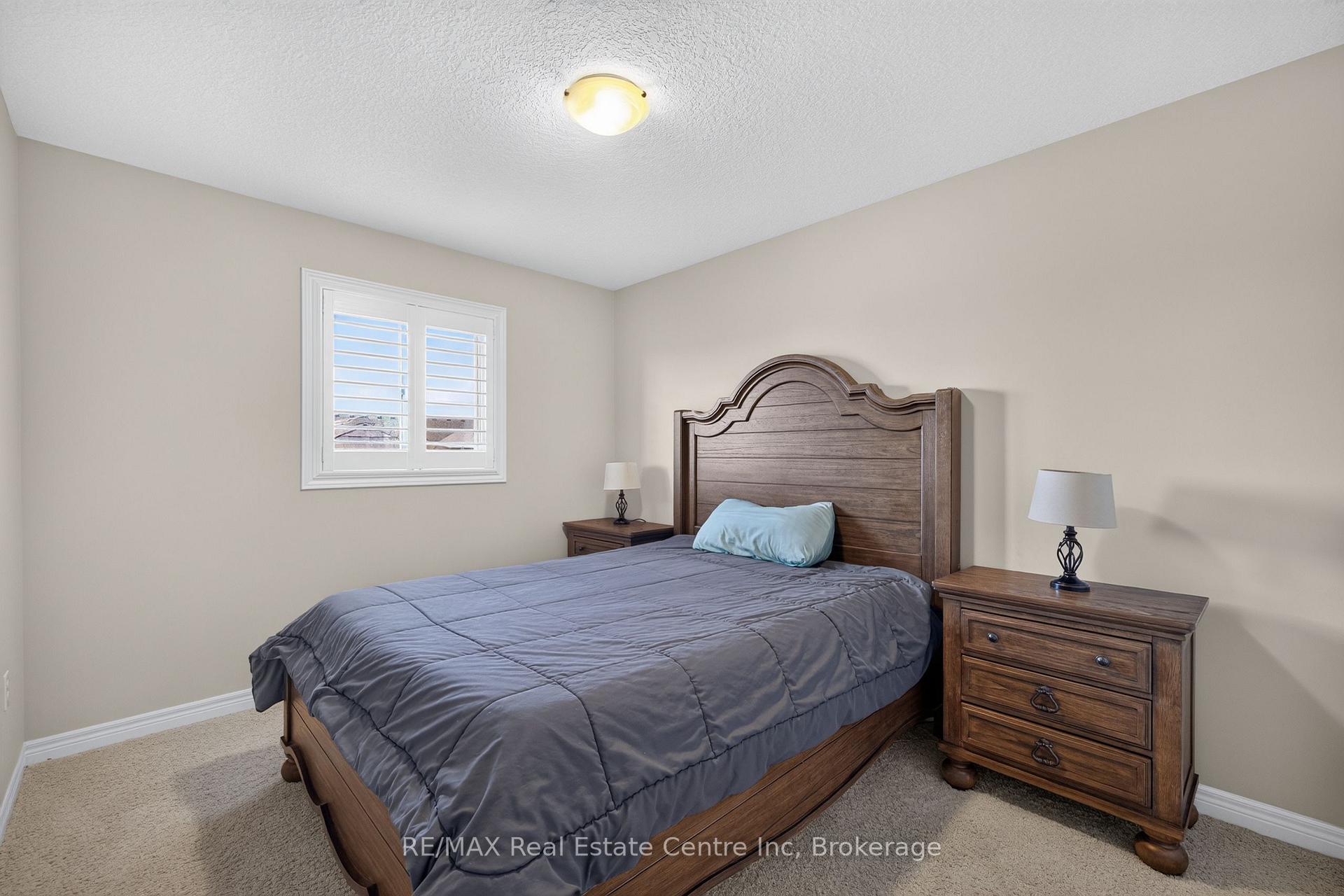 Photo 27 of 694 Victoria Road N, Guelph, Victoria North — HOMEH
