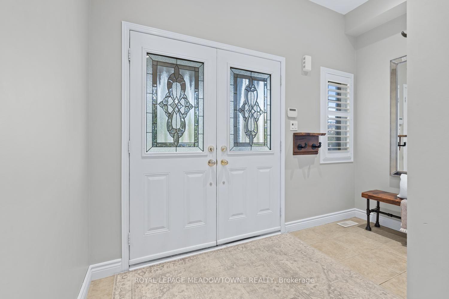 Photo 5 of 19 Goldham Way, Halton Hills, Georgetown — HOMEH