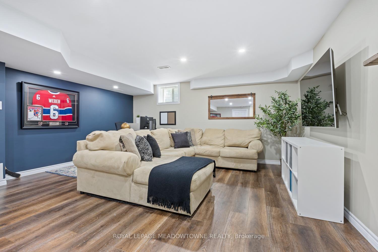 Photo 33 of 19 Goldham Way, Halton Hills, Georgetown — HOMEH