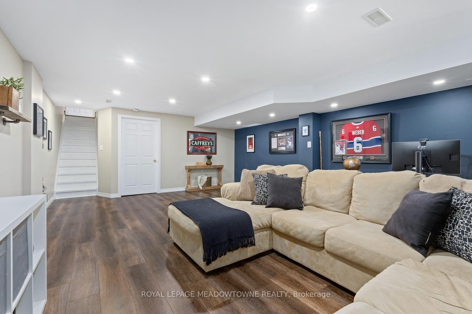Photo 34 of 19 Goldham Way, Halton Hills, Georgetown — HOMEH