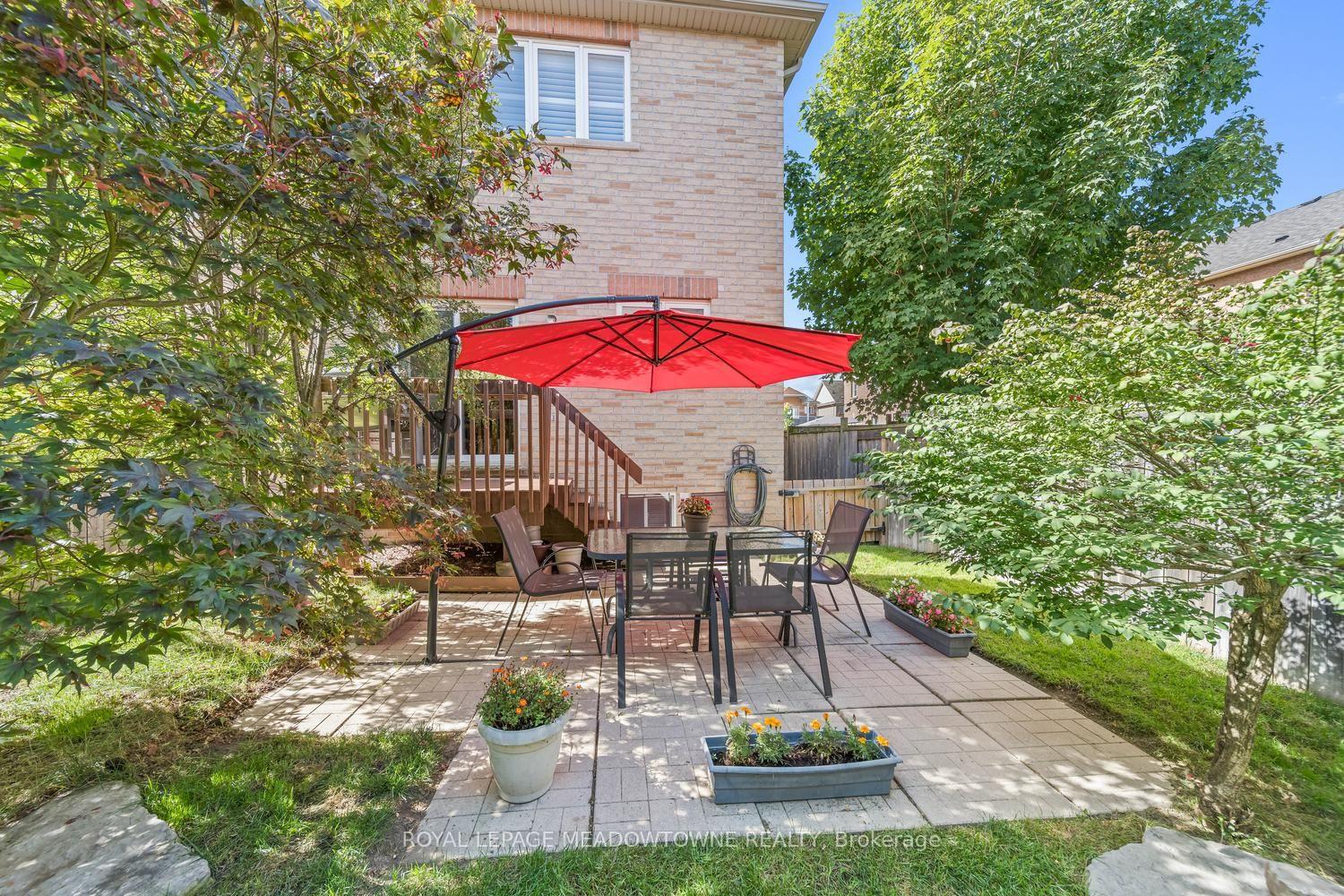 Photo 38 of 19 Goldham Way, Halton Hills, Georgetown — HOMEH