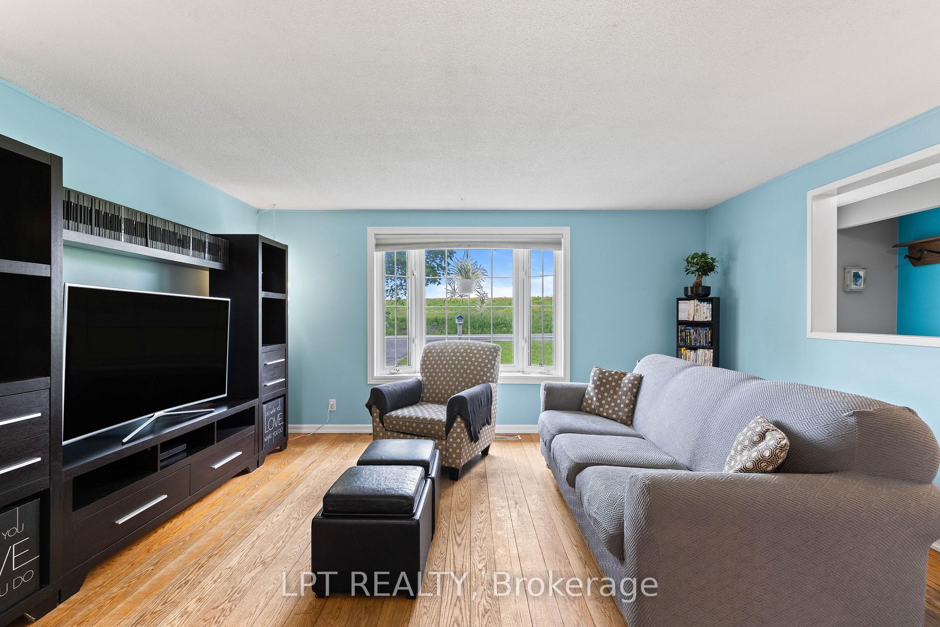Photo 6 of 2743 Lockhart Road, Innisfil, Rural Innisfil — HOMEH