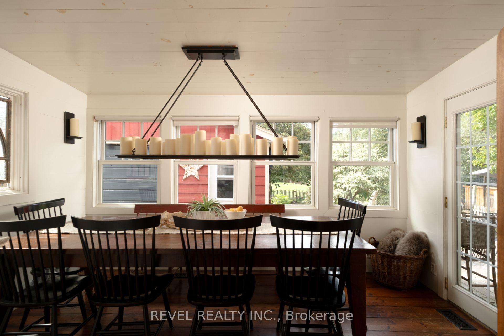 Photo 18 of 532 Main Street, Halton Hills, Glen Williams — HOMEH