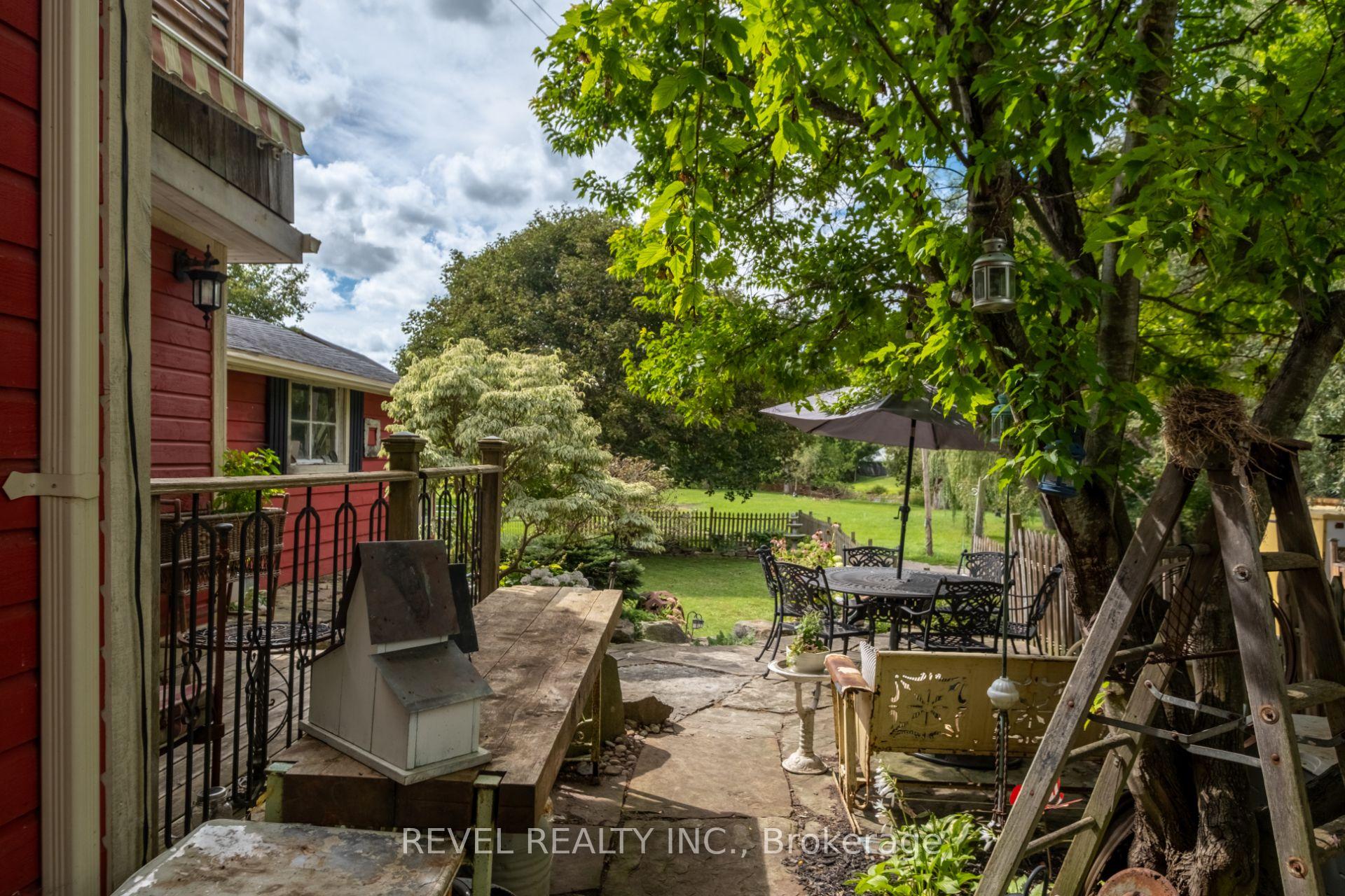 Photo 33 of 532 Main Street, Halton Hills, Glen Williams — HOMEH
