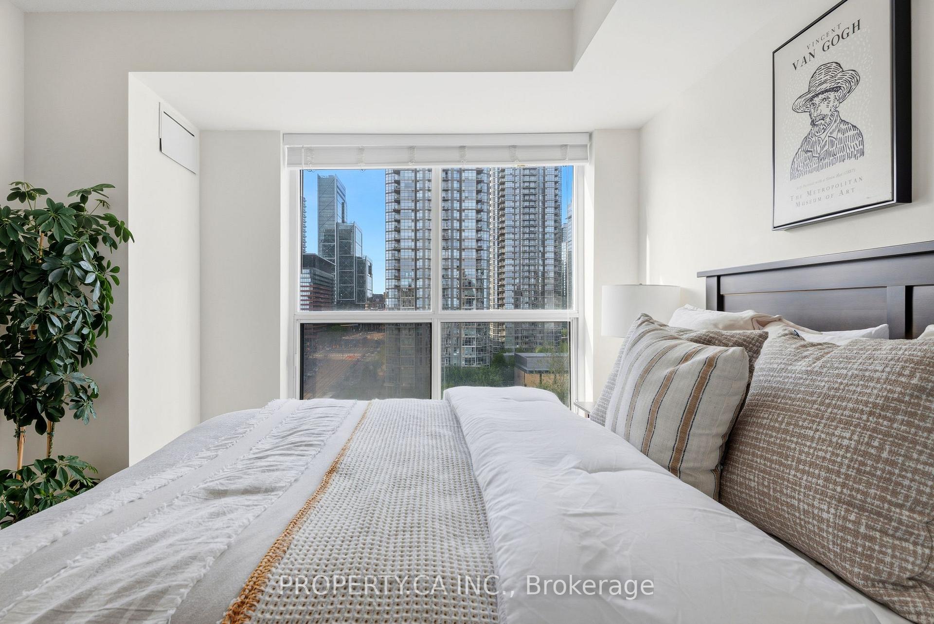 Photo 10 of Unit 1105, 410 Queens Quay W, Toronto, Waterfront Communities — HOMEH