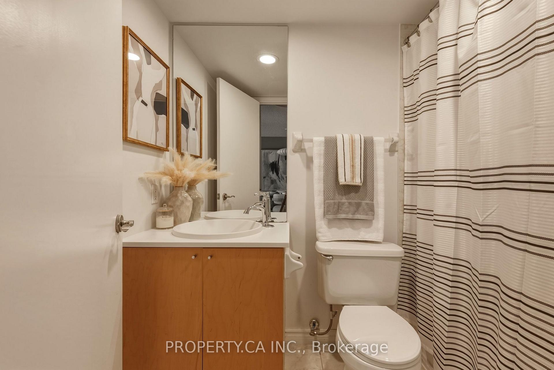 Photo 11 of Unit 1105, 410 Queens Quay W, Toronto, Waterfront Communities — HOMEH