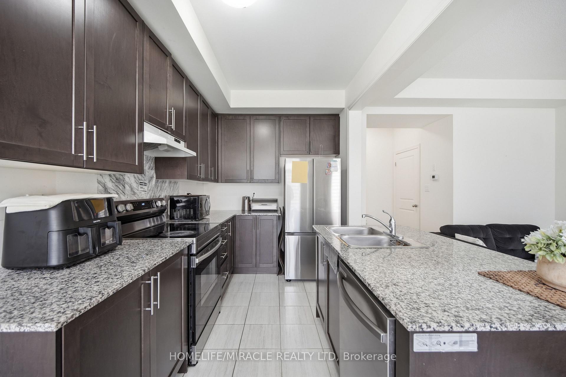 Photo 11 of 1230 Rexton Drive, Oshawa, Kedron — HOMEH