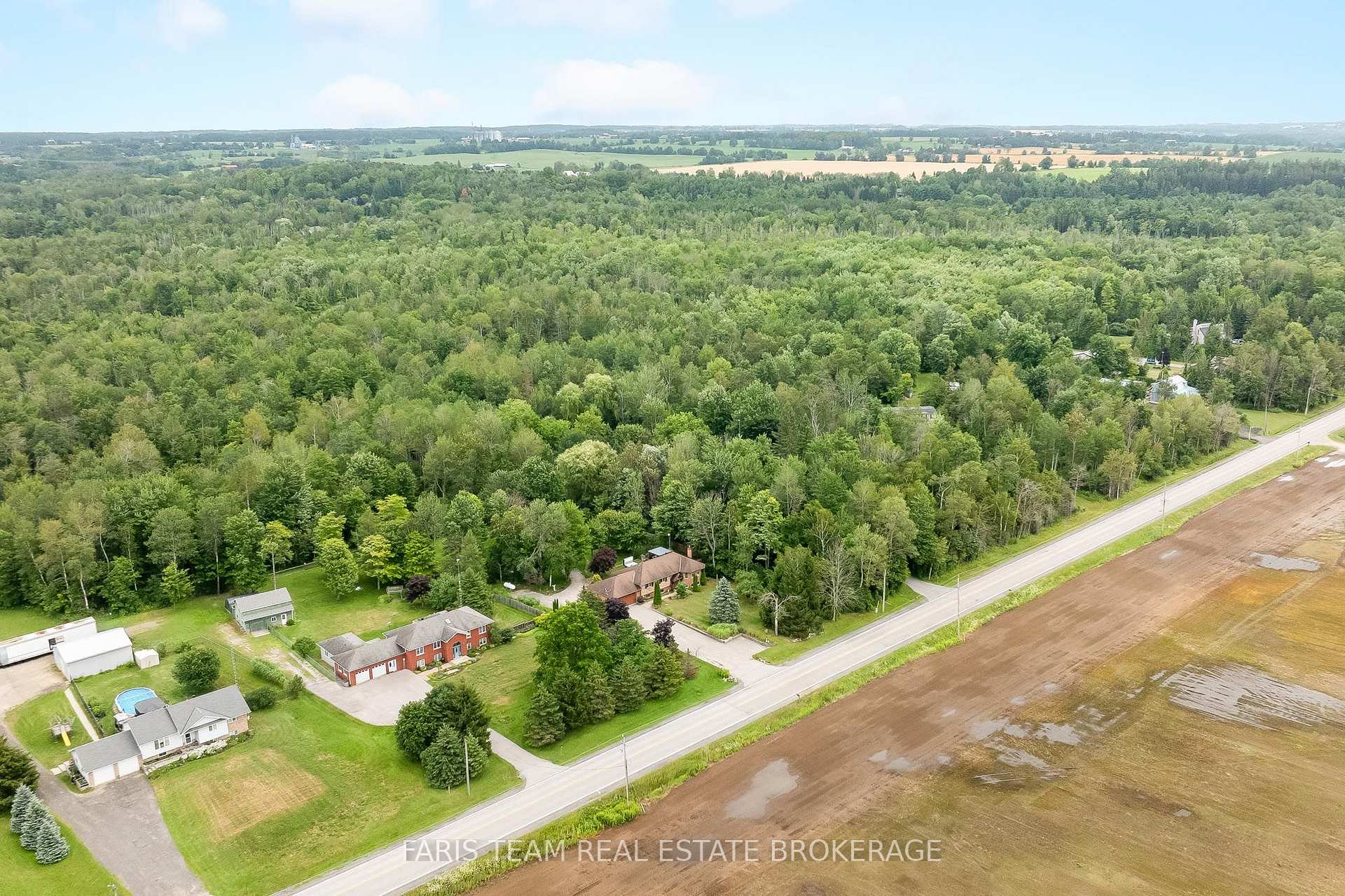 Photo 48 of 7697 County Road 56, Essa, Rural Essa — HOMEH