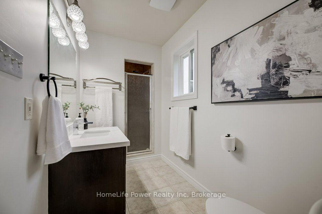 Photo 21 of 16 Irongate Drive, Brant, Paris — HOMEH