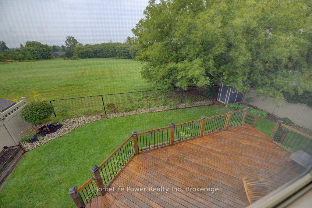 Photo 25 of 16 Irongate Drive, Brant, Paris — HOMEH