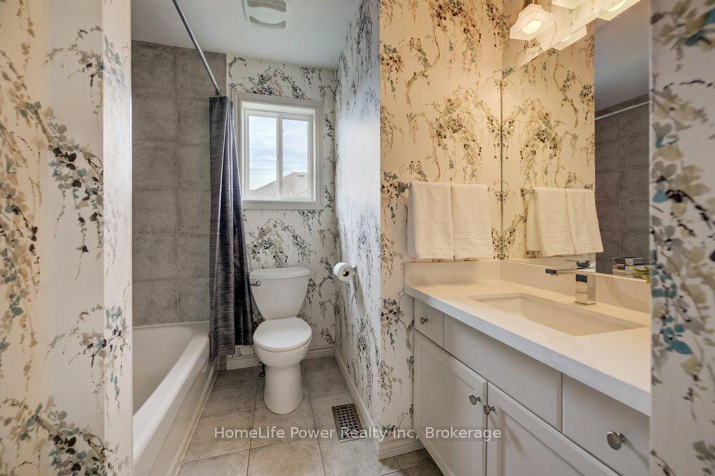 Photo 26 of 16 Irongate Drive, Brant, Paris — HOMEH