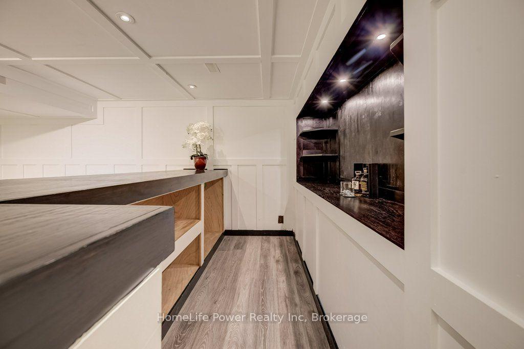 Photo 32 of 16 Irongate Drive, Brant, Paris — HOMEH