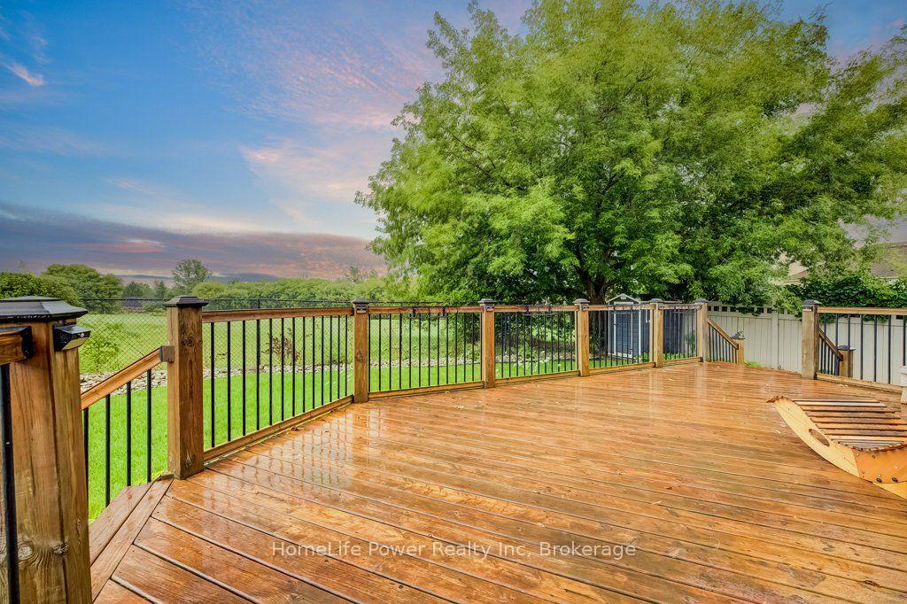 Photo 41 of 16 Irongate Drive, Brant, Paris — HOMEH