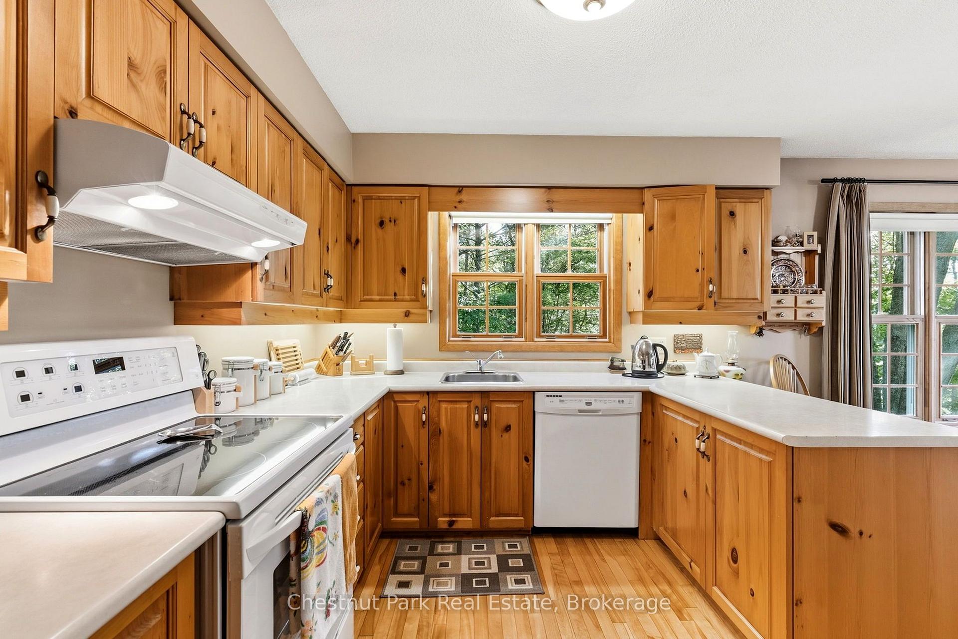 Photo 11 of 9-11 Kenozha Road, Seguin — HOMEH