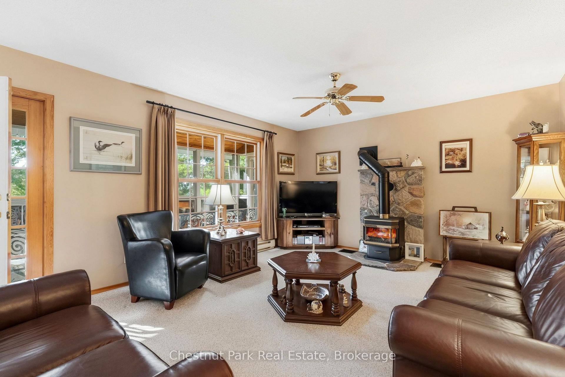 Photo 13 of 9-11 Kenozha Road, Seguin — HOMEH