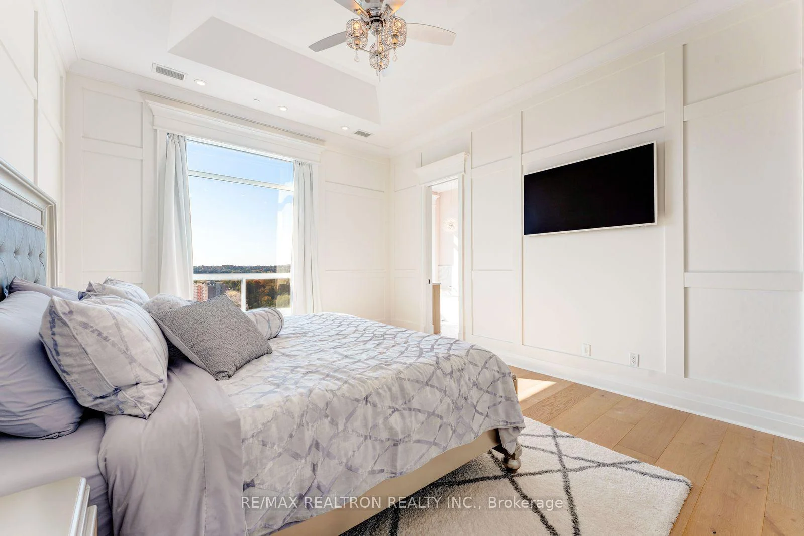 Photo 42 of Unit 1202, 223 Erb Street W, Waterloo, Uptown West — HOMEH
