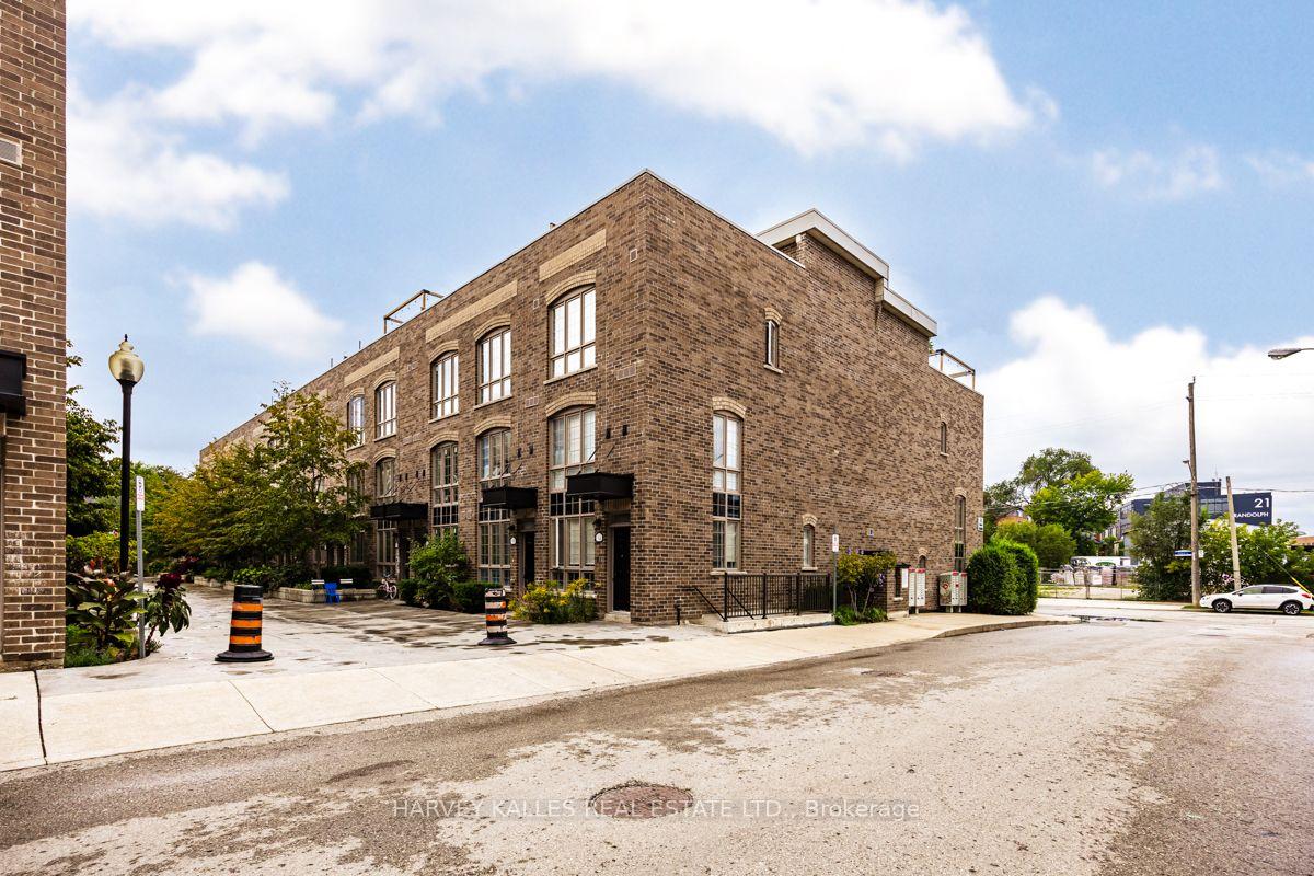 Front of Unit 61, 1 Elsie Lane