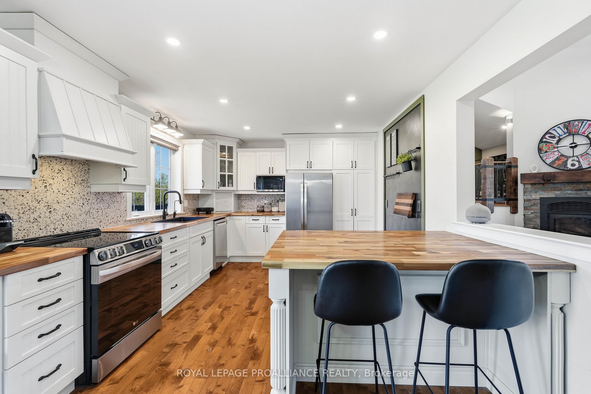 Photo 9 of 126 Salem Road, Prince Edward County, Ameliasburg Ward — HOMEH