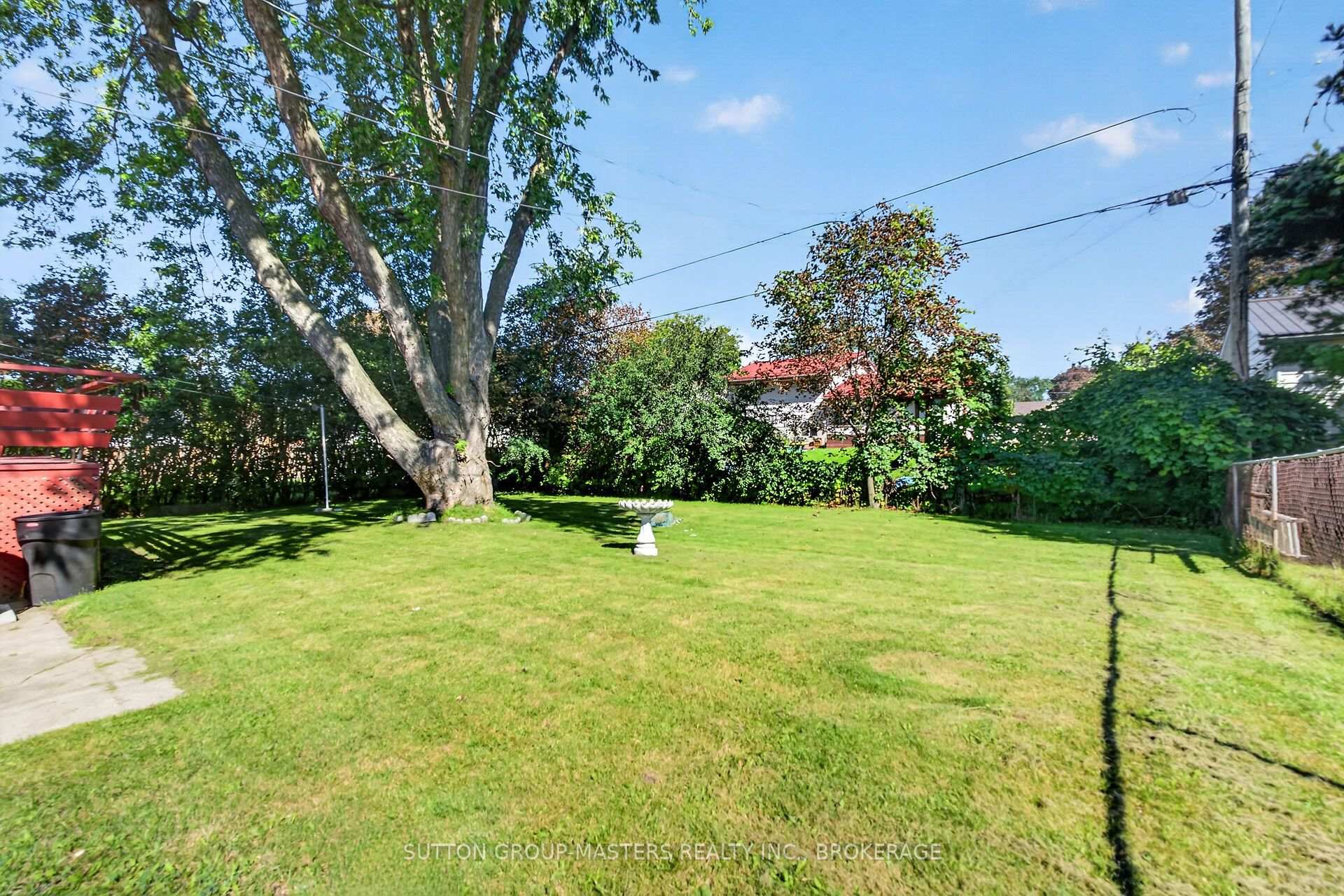 Photo 9 of 139 Sherwood Avenue, Loyalist, Amherstview — HOMEH