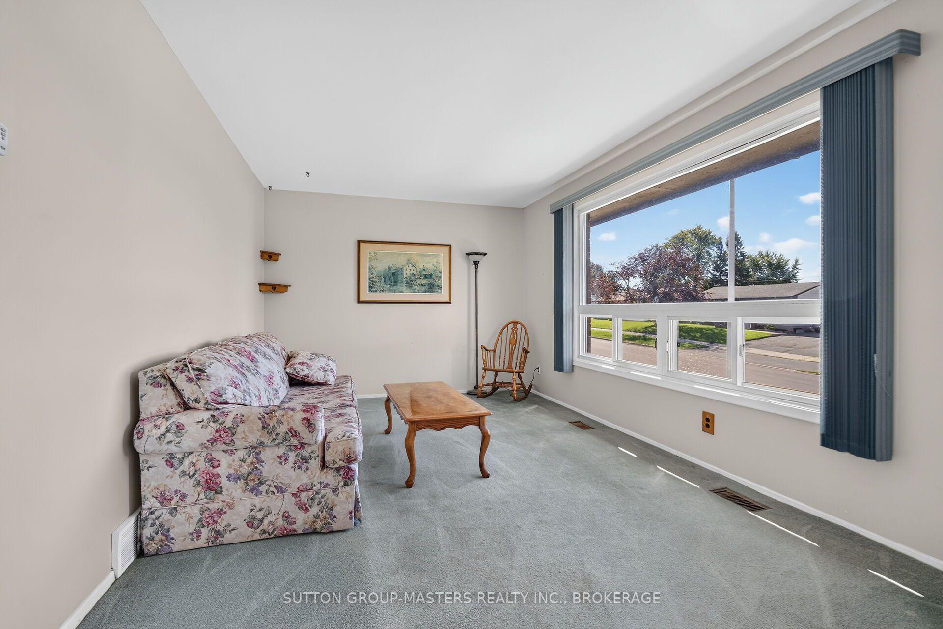Photo 14 of 139 Sherwood Avenue, Loyalist, Amherstview — HOMEH