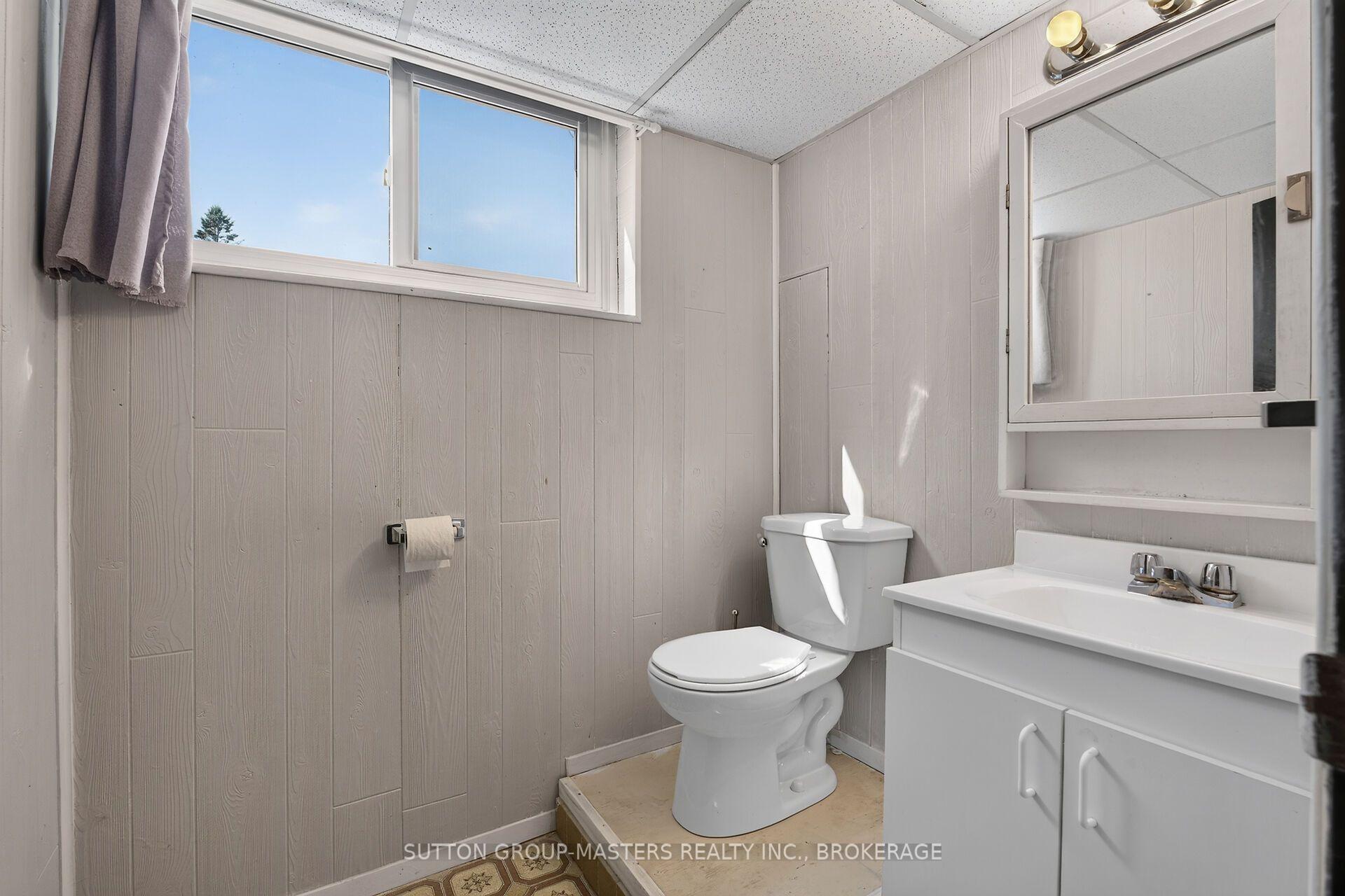 Photo 33 of 139 Sherwood Avenue, Loyalist, Amherstview — HOMEH