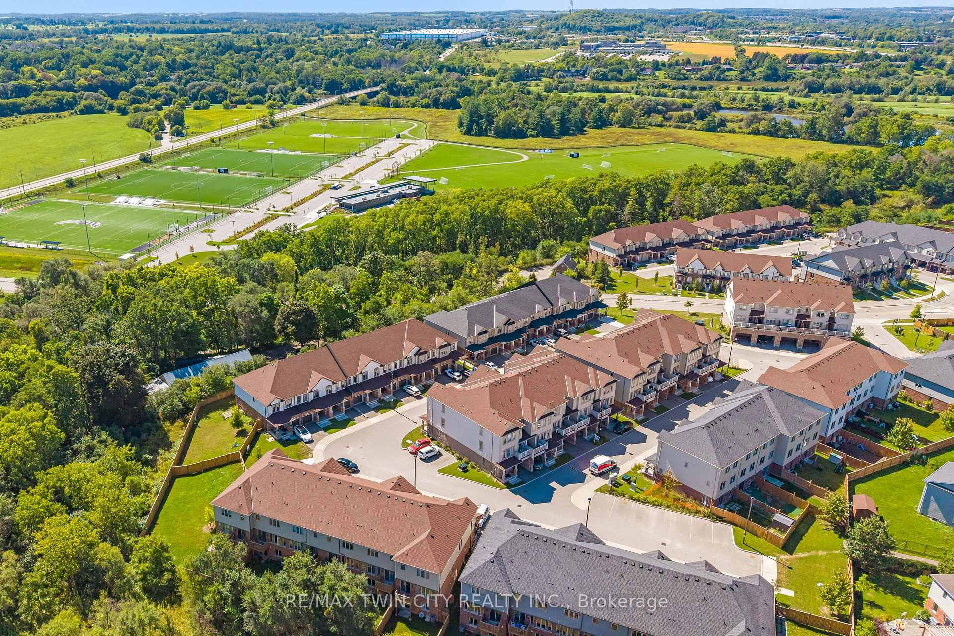 Photo 32 of 755 Linden Dr Unit 37, Cambridge, Preston Heights — HOMEH