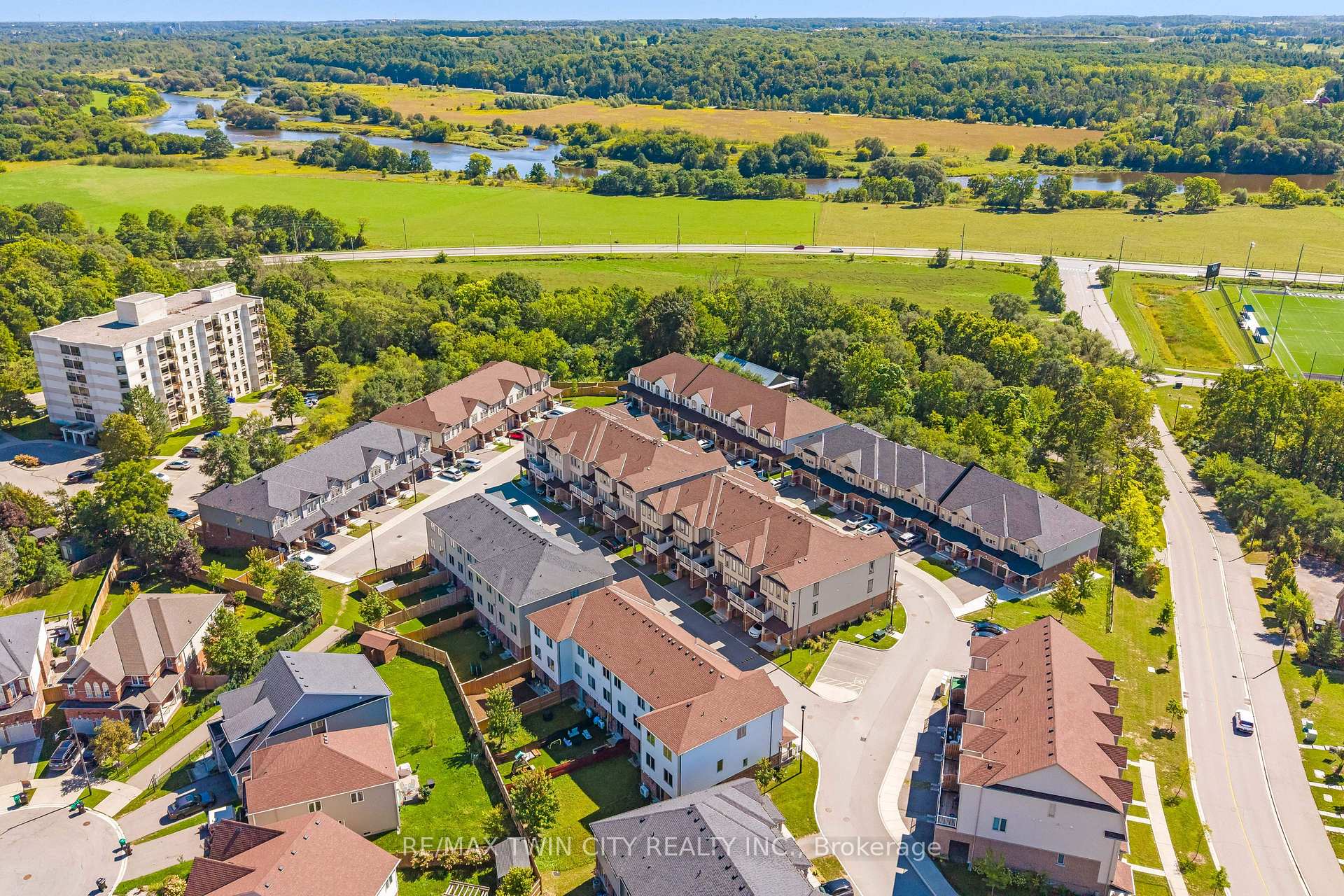 Photo 33 of 755 Linden Dr Unit 37, Cambridge, Preston Heights — HOMEH