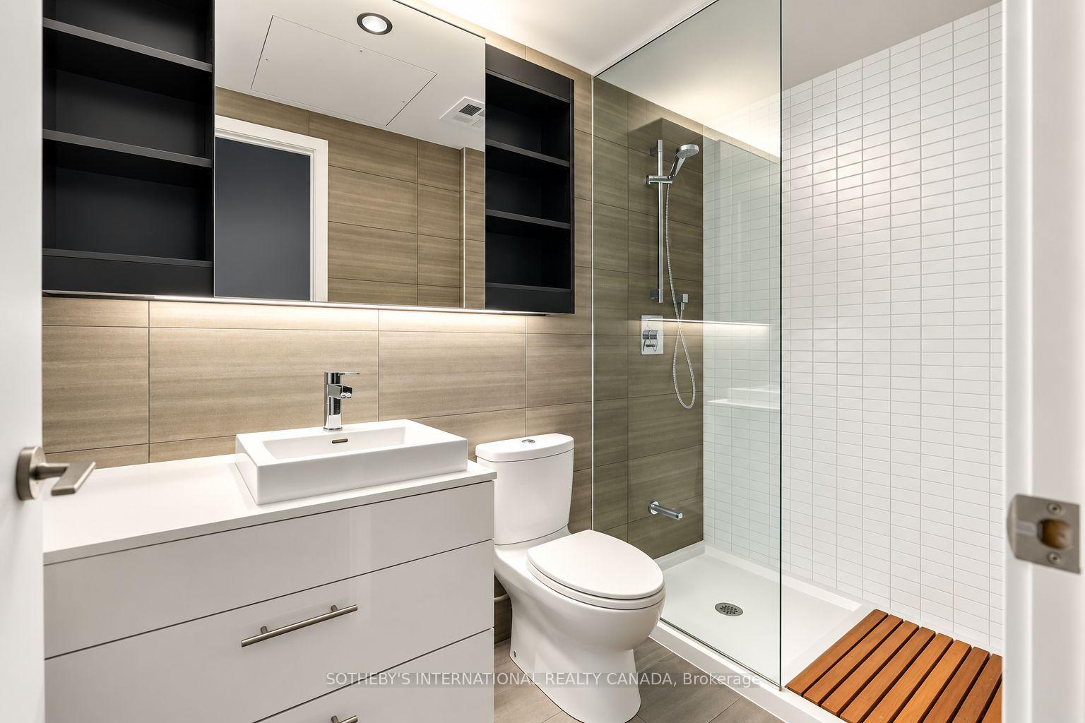 Photo 4 of Unit 614, 32 Trolley Crescent, Toronto, Moss Park — HOMEH