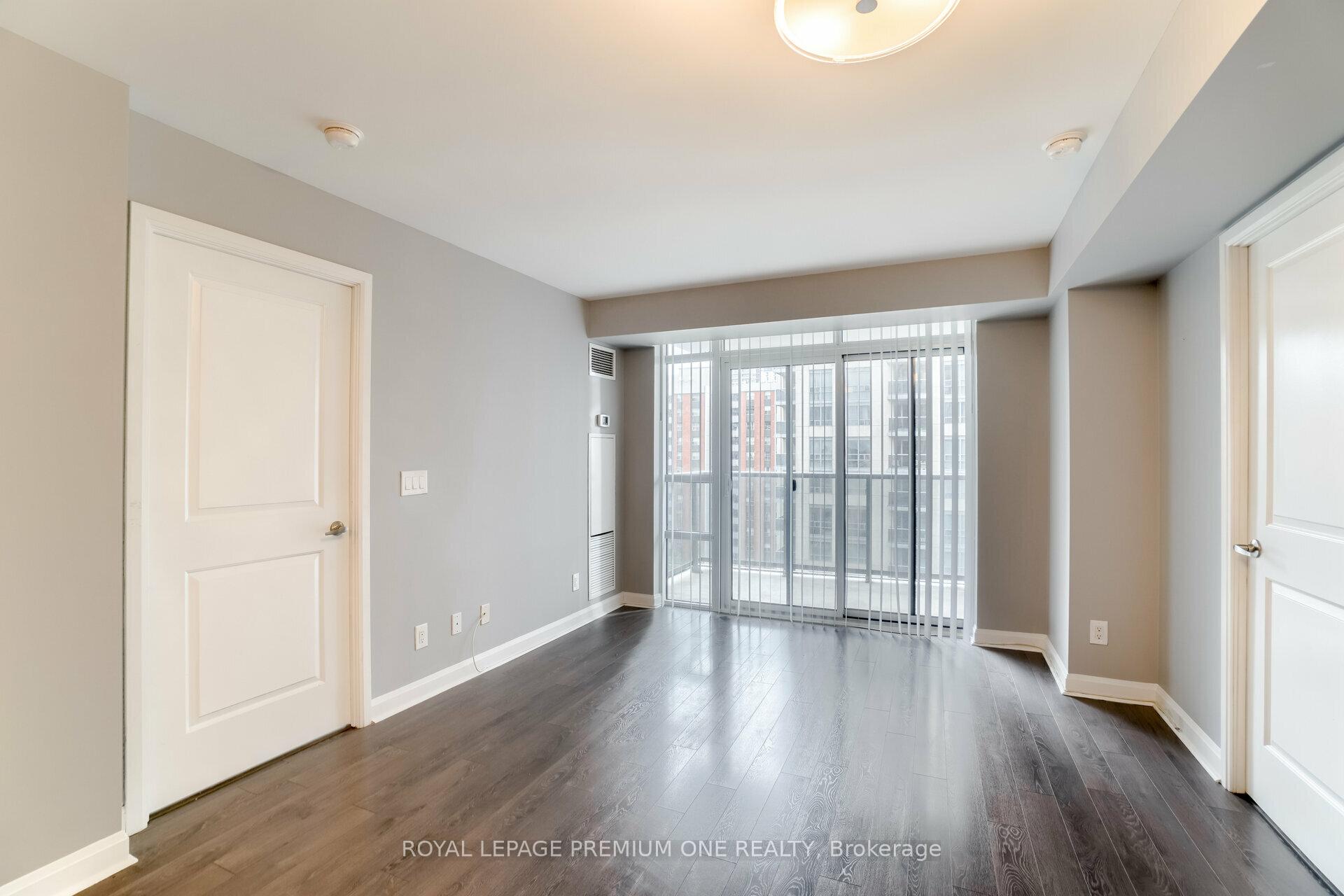 Photo 6 of Unit 911, 1 Michael Power Place, Etobicoke, Islington-City Centre West — HOMEH