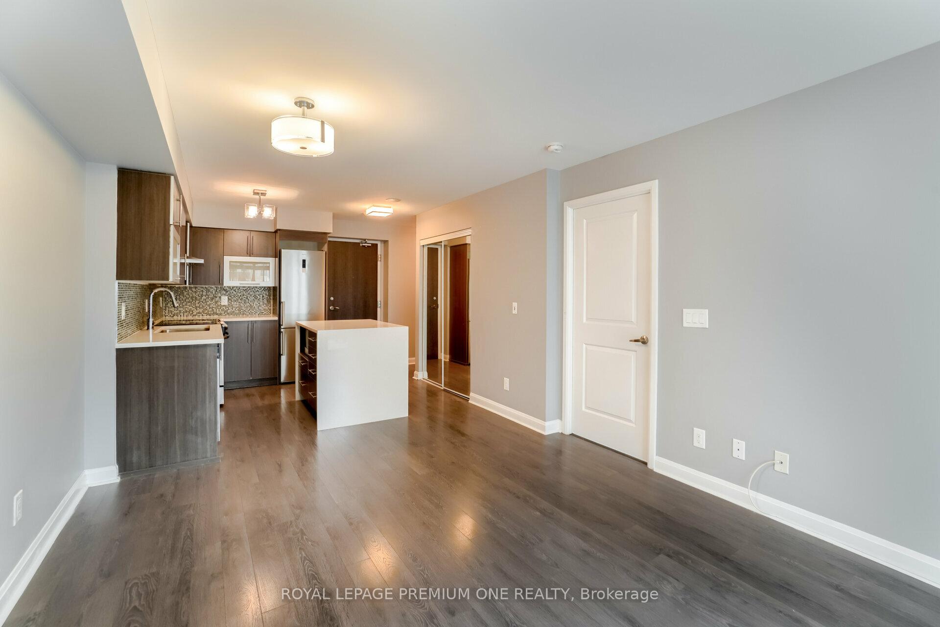 Photo 9 of Unit 911, 1 Michael Power Place, Etobicoke, Islington-City Centre West — HOMEH
