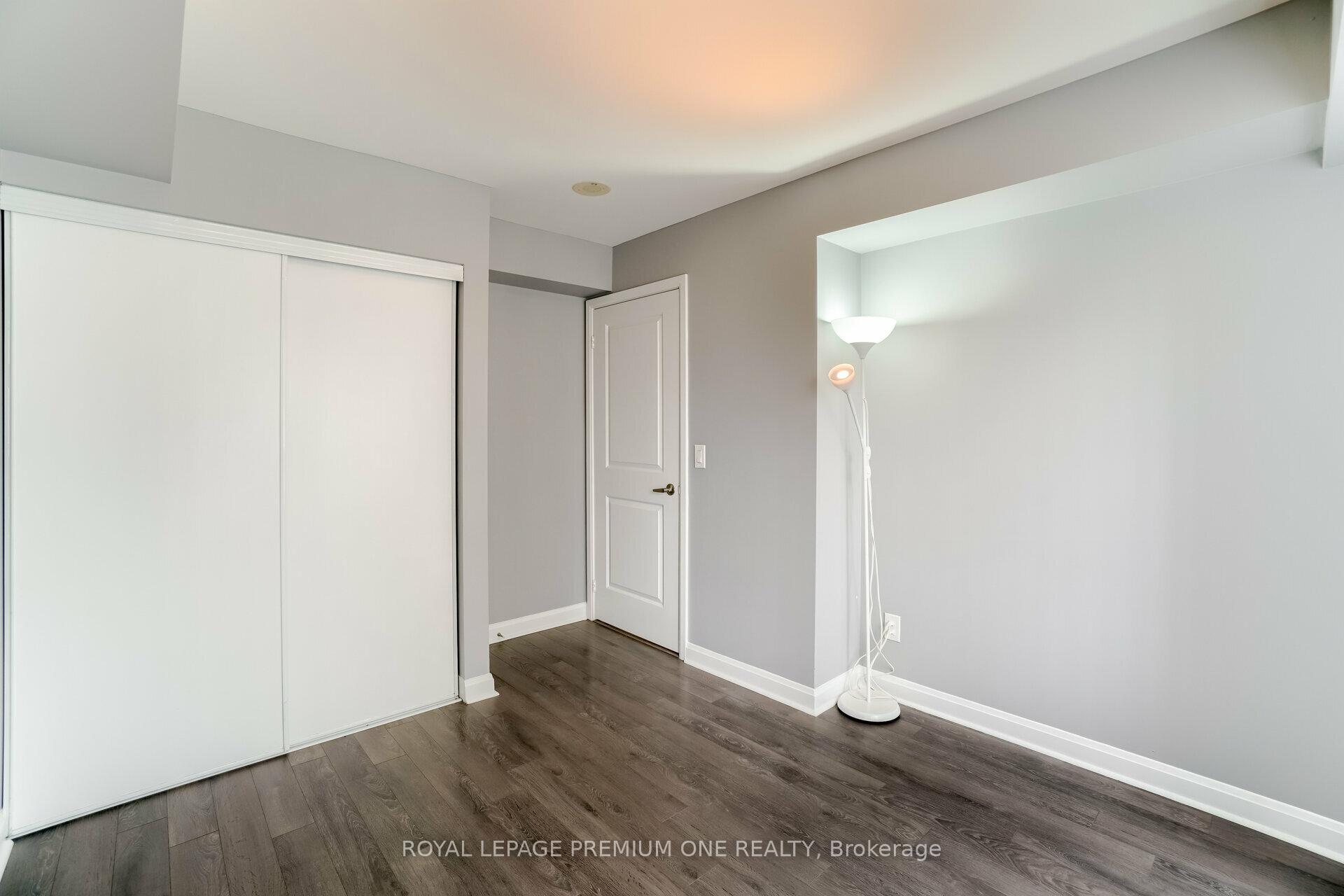 Photo 15 of Unit 911, 1 Michael Power Place, Etobicoke, Islington-City Centre West — HOMEH