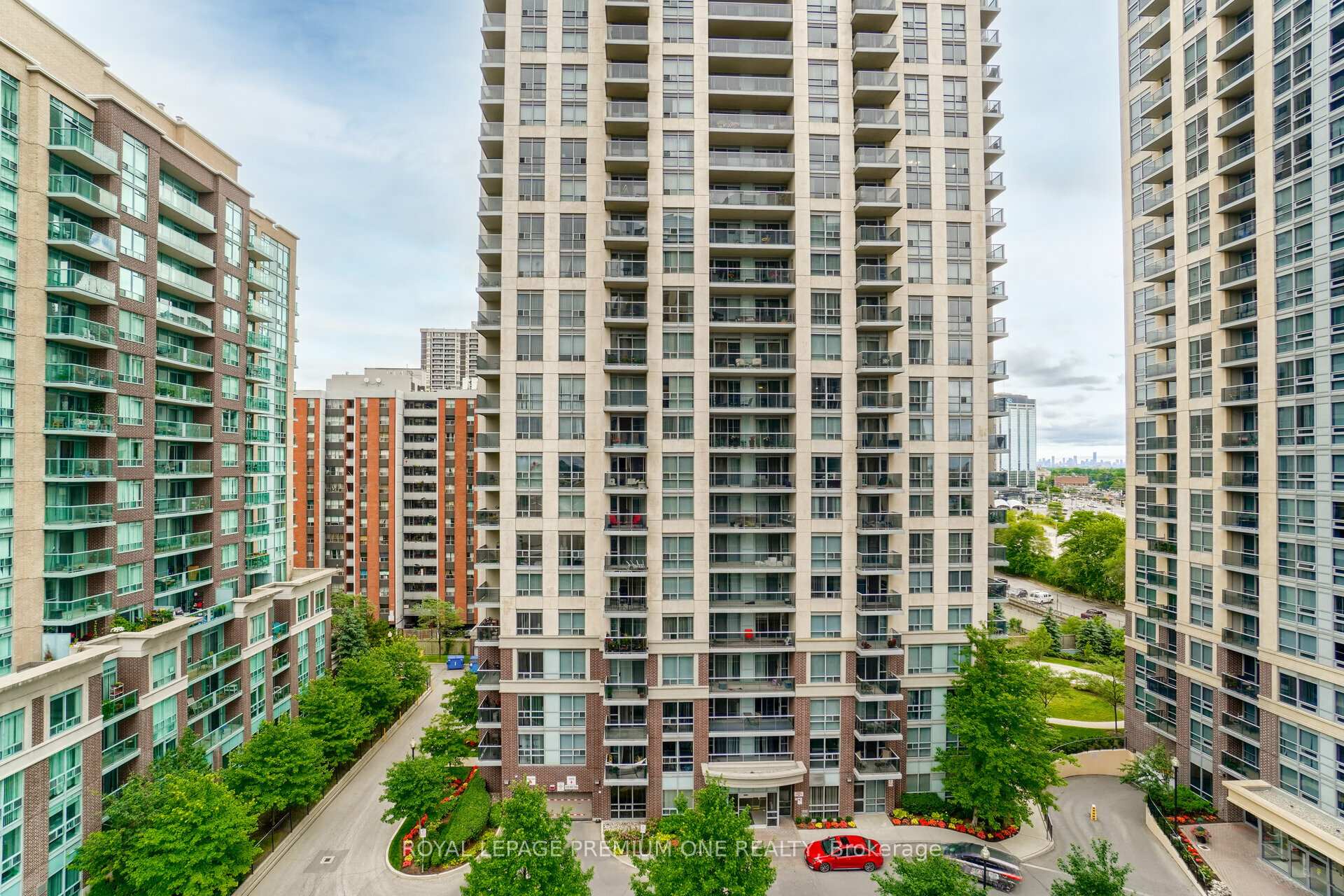 Photo 20 of Unit 911, 1 Michael Power Place, Etobicoke, Islington-City Centre West — HOMEH