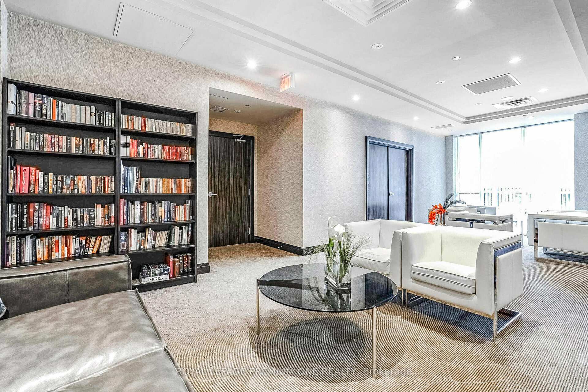 Photo 21 of Unit 911, 1 Michael Power Place, Etobicoke, Islington-City Centre West — HOMEH