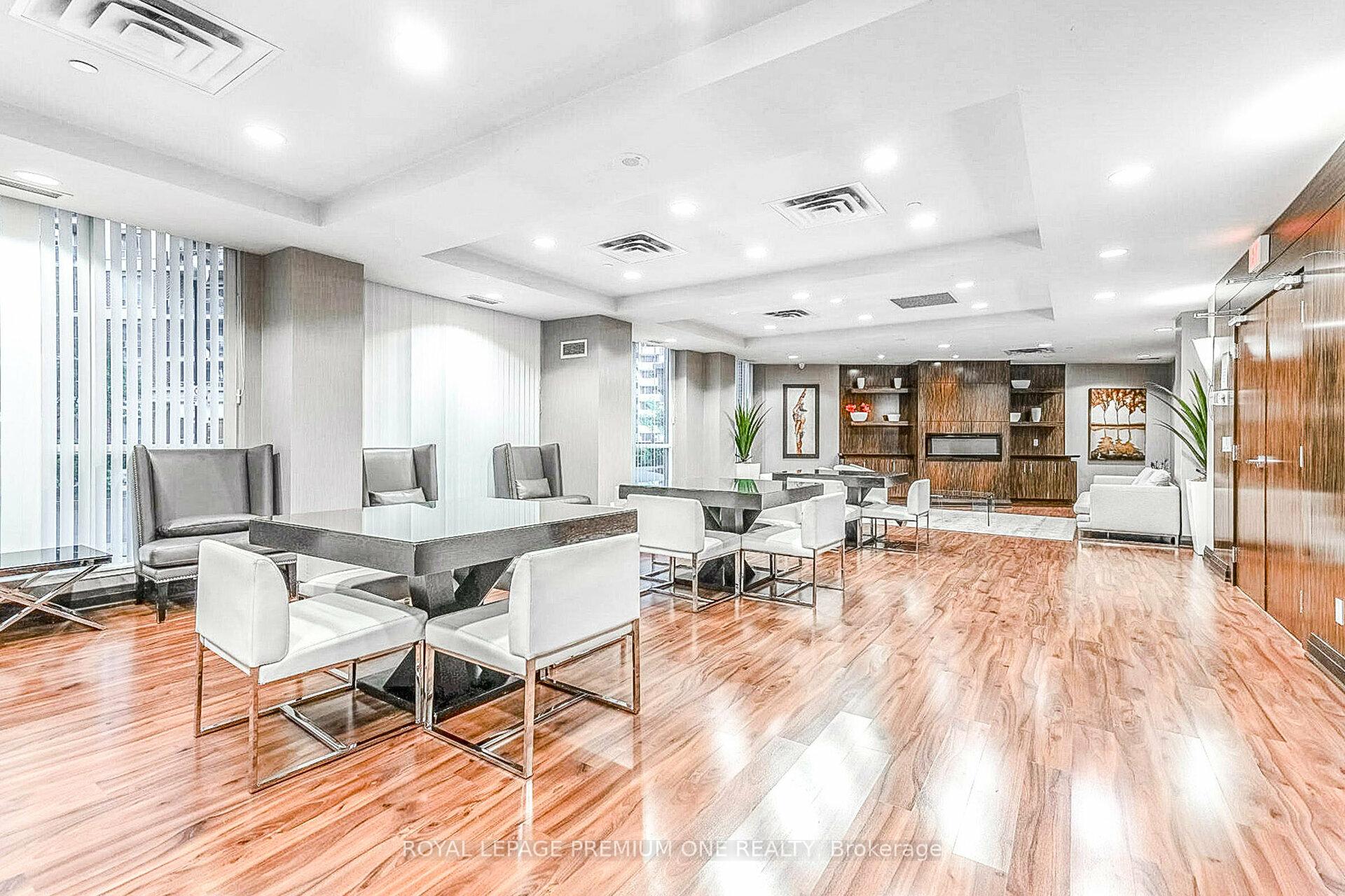 Photo 27 of Unit 911, 1 Michael Power Place, Etobicoke, Islington-City Centre West — HOMEH