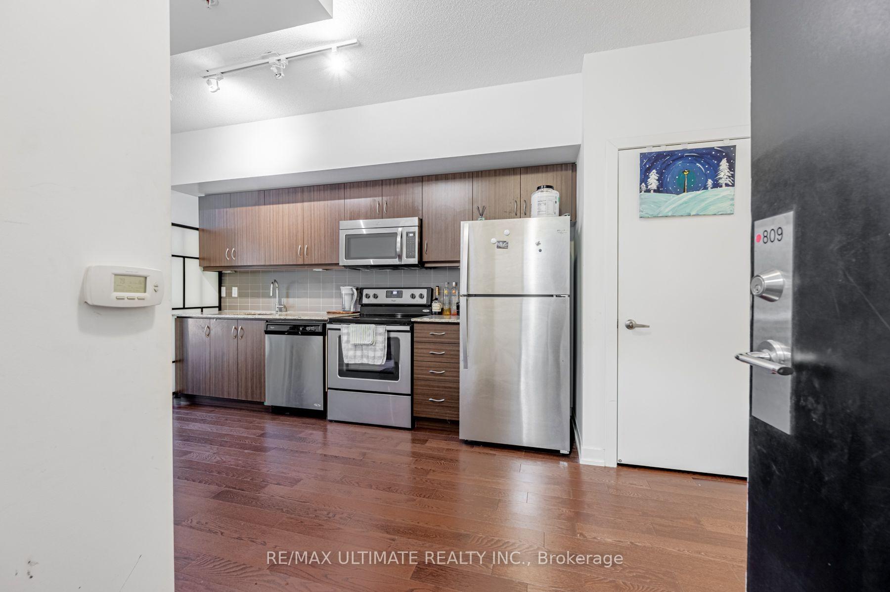 Photo 2 of Unit 809, 10 Willison Square, Toronto, Kensington-Chinatown — HOMEH